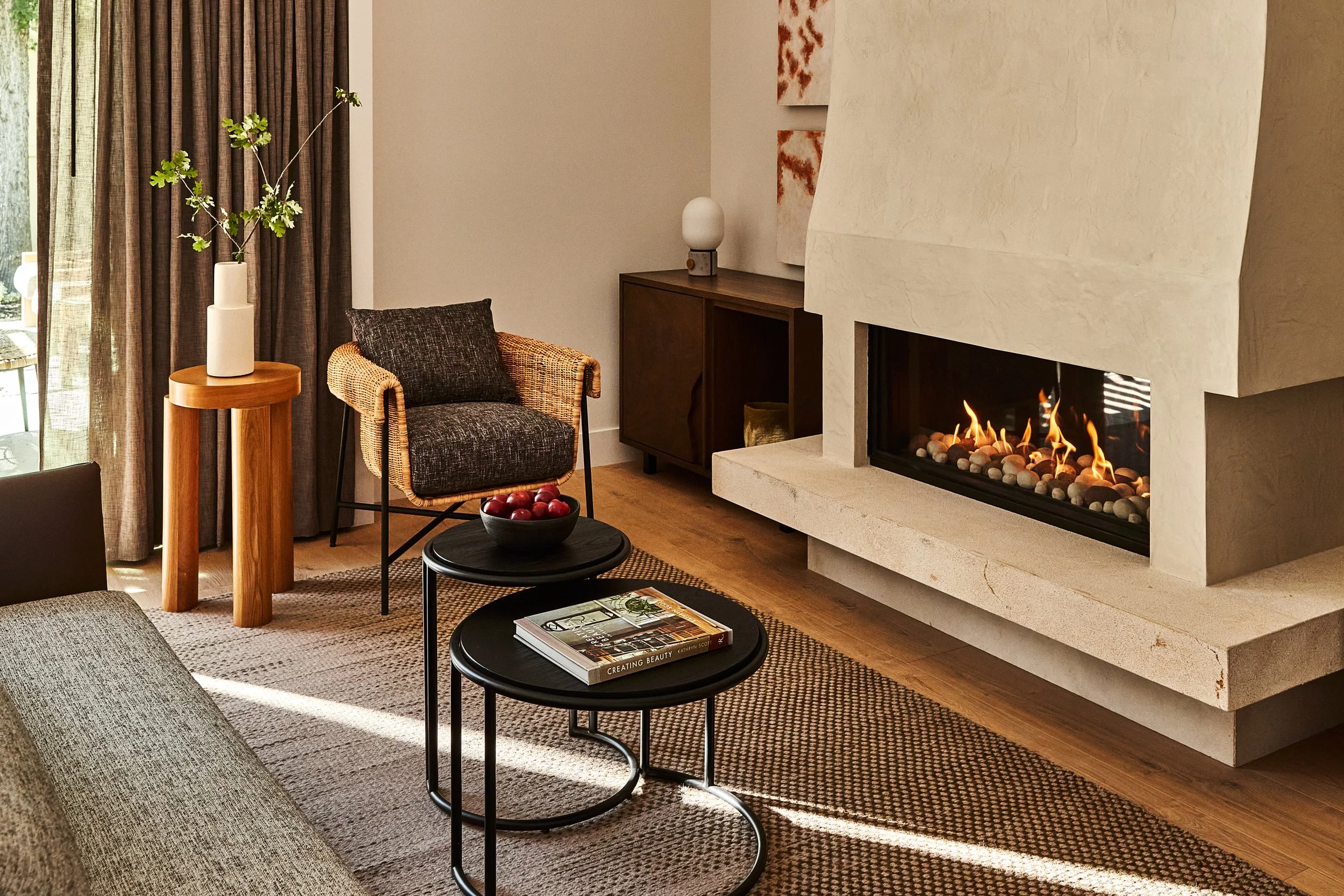 SOL_Accommodations_Suite_Orchard_Living-Room_2021_050203.jpg