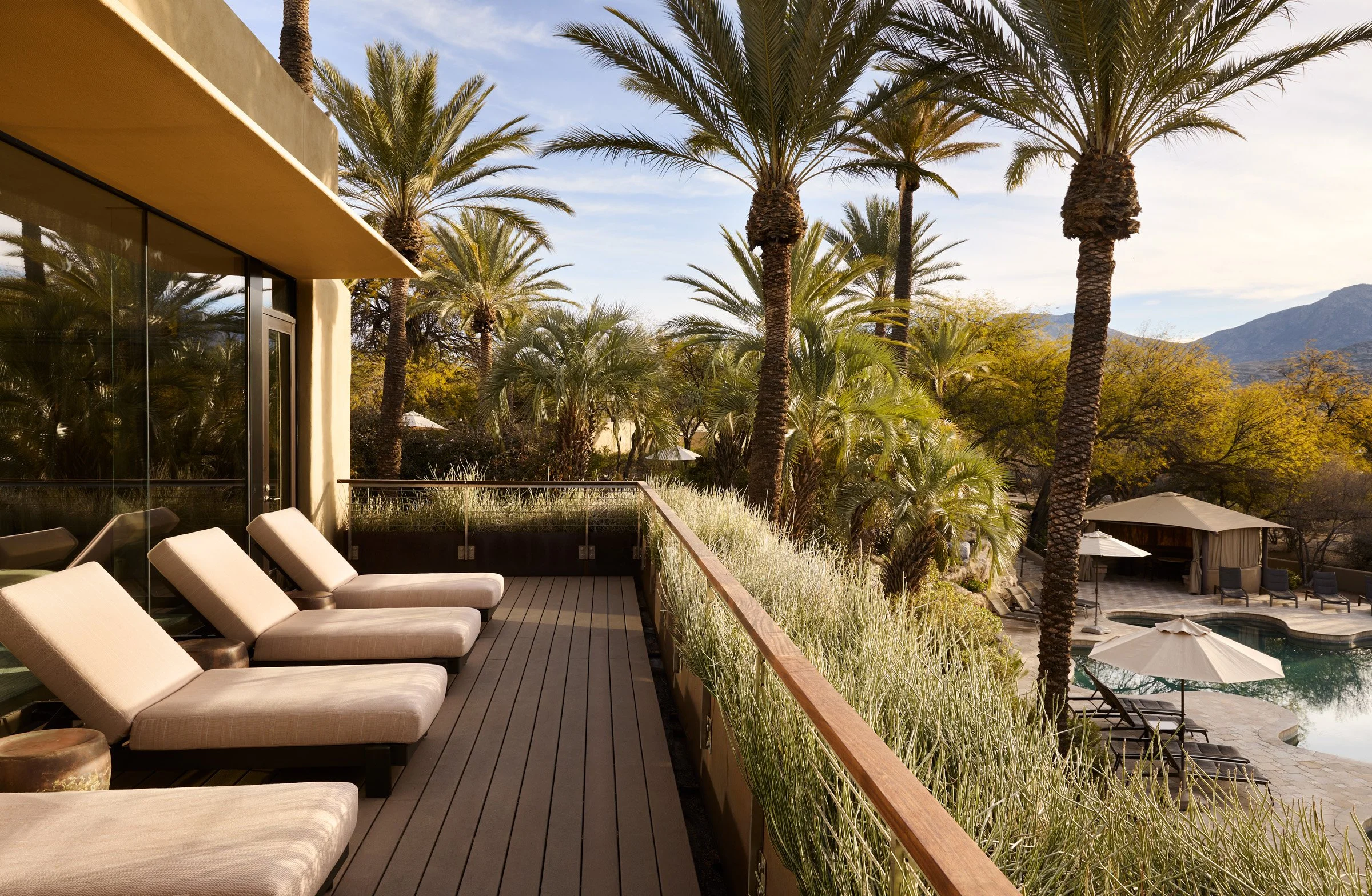 TUSOB_Spa_QuietRoomDeck_069x.jpg