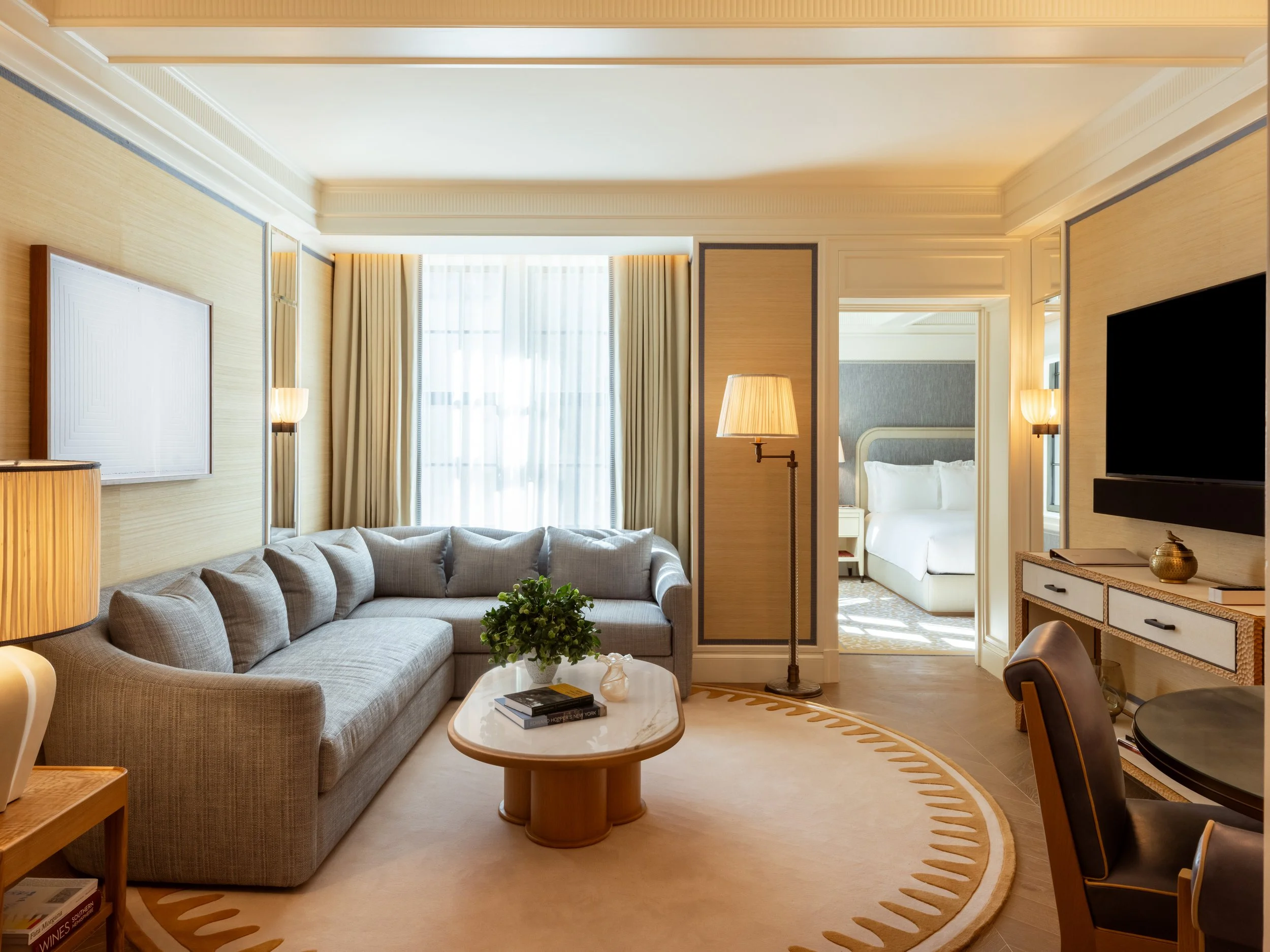 Corinthia_TheSurrey_DeluxeSuite501_WhatTheFox-0065.jpg