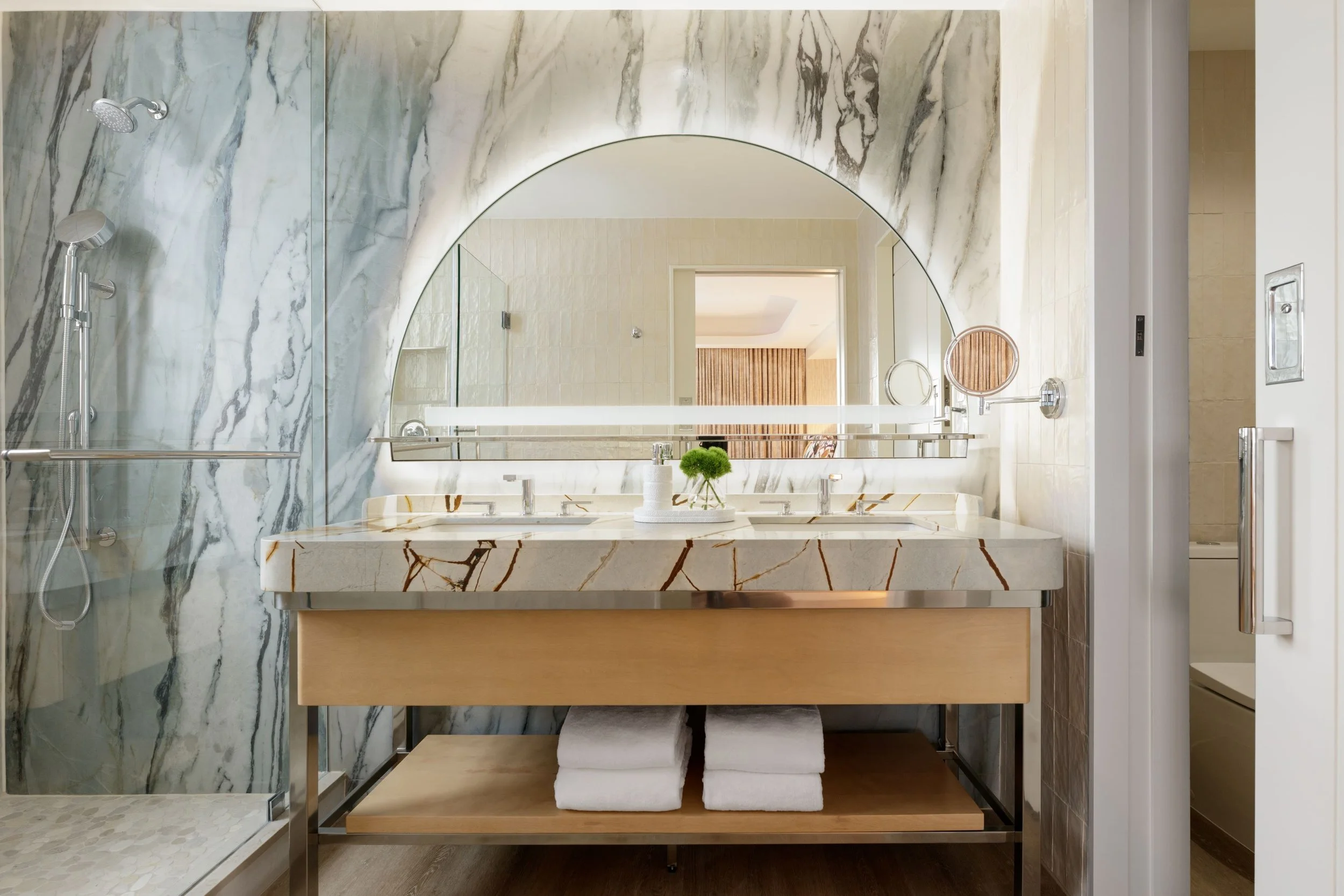 Oceanfront Balcony Suite Bathroom.jpg