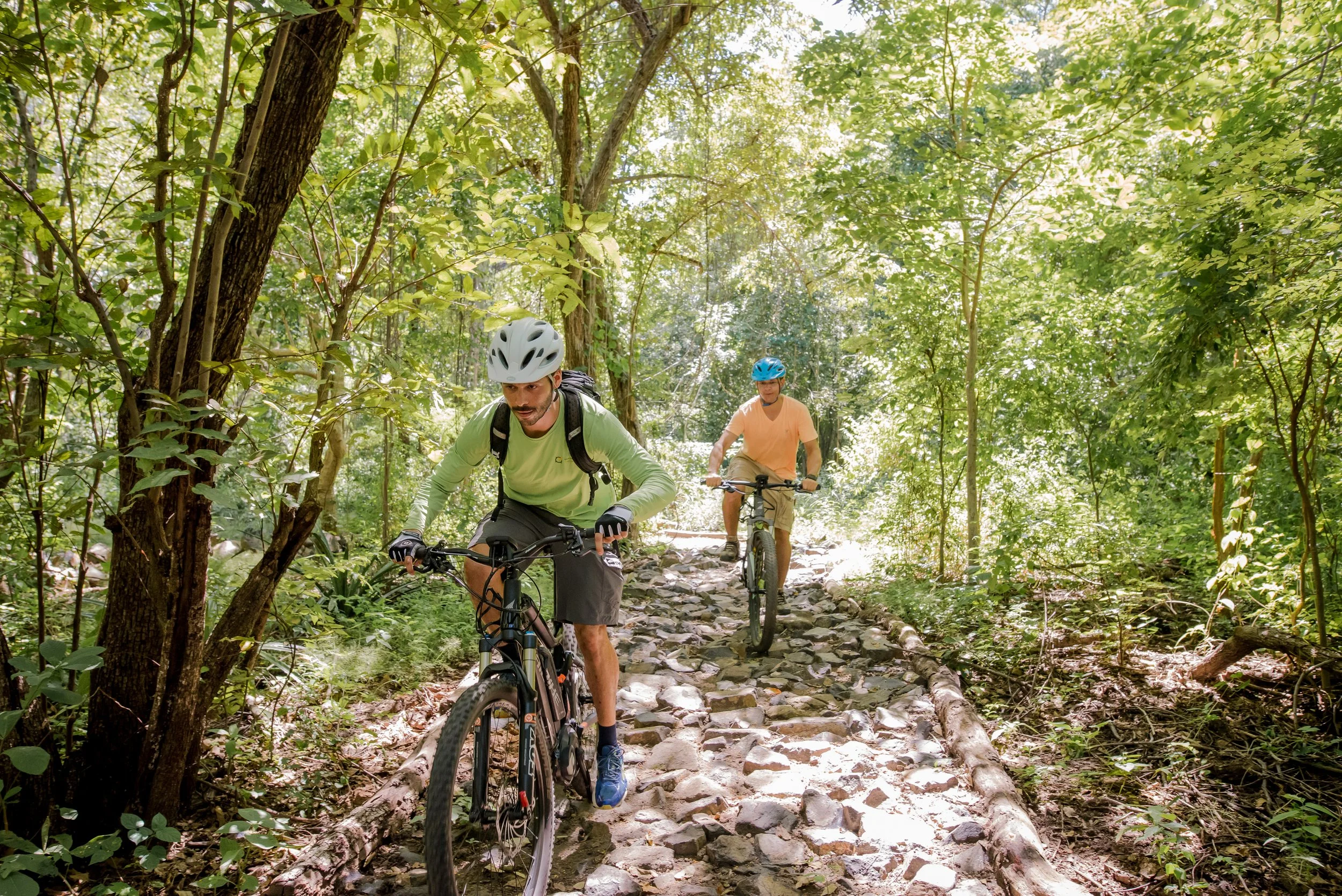 ANDAZ_COSTA_RICA_ACTIVITIES_MOUNTAIN_BIKE.jpg