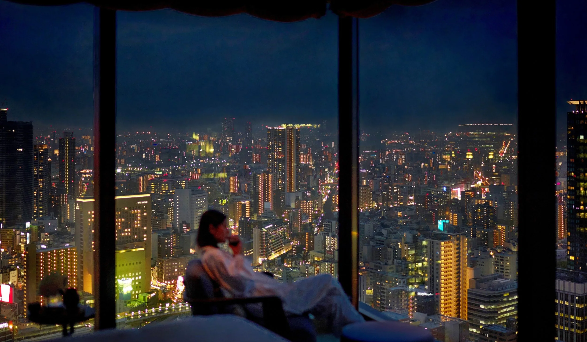 Astoria Penthouse at night - Copy.jpg