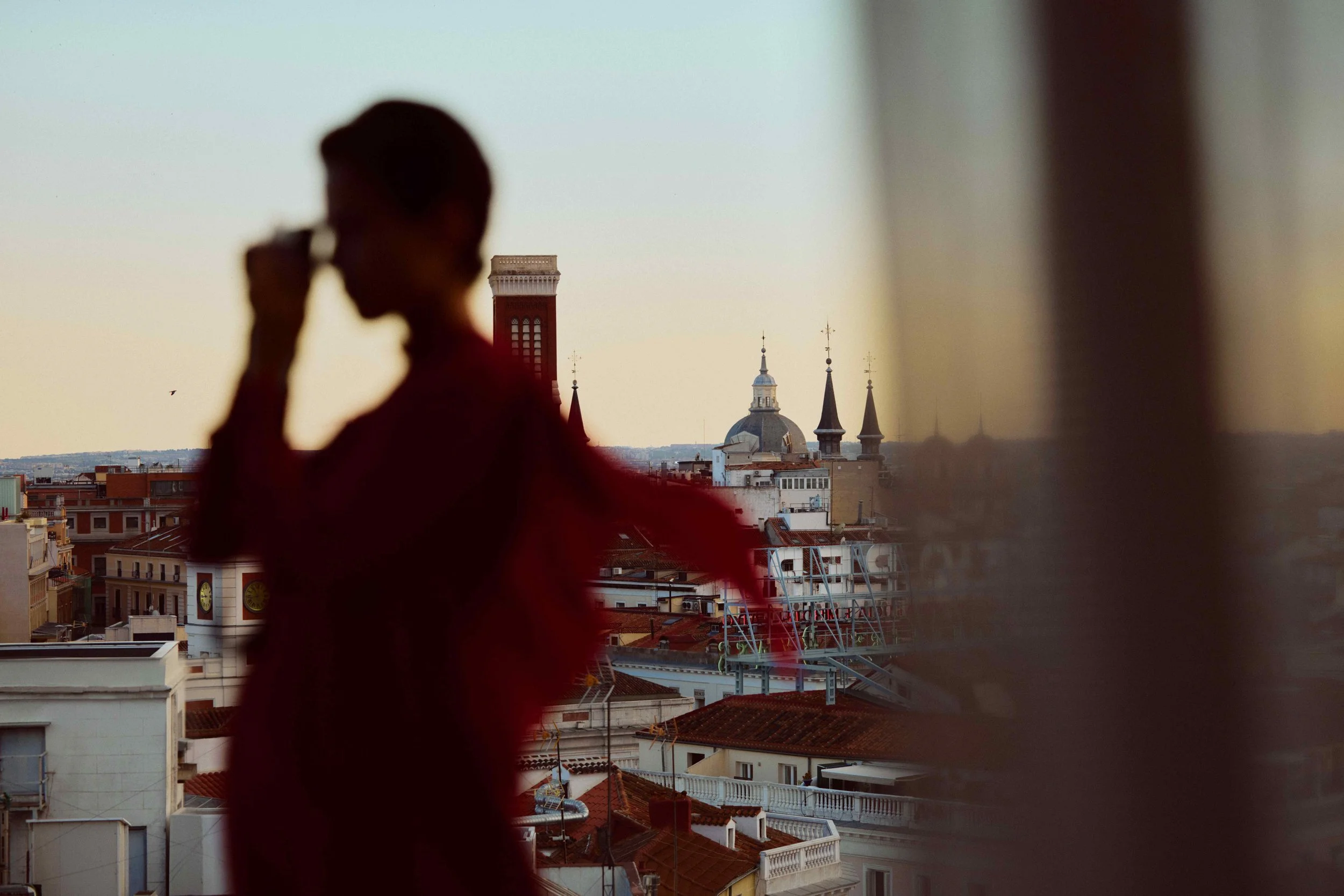MADRP-P0552-City-View-Woman-Silhouette.jpg