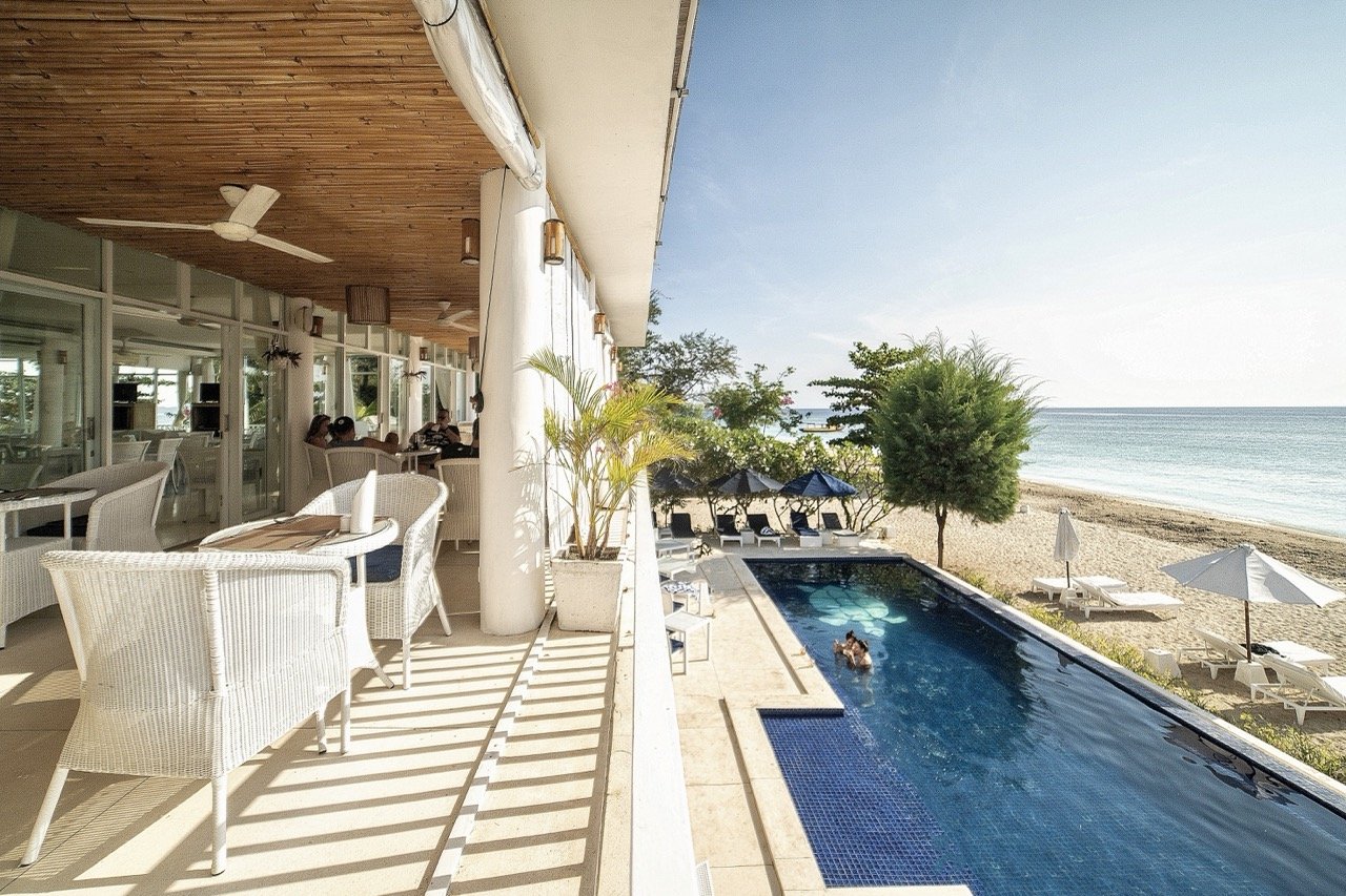 Best Beachfront Restaurants on Gili Meno: 6 Seaside Places to Eat &amp; Drink