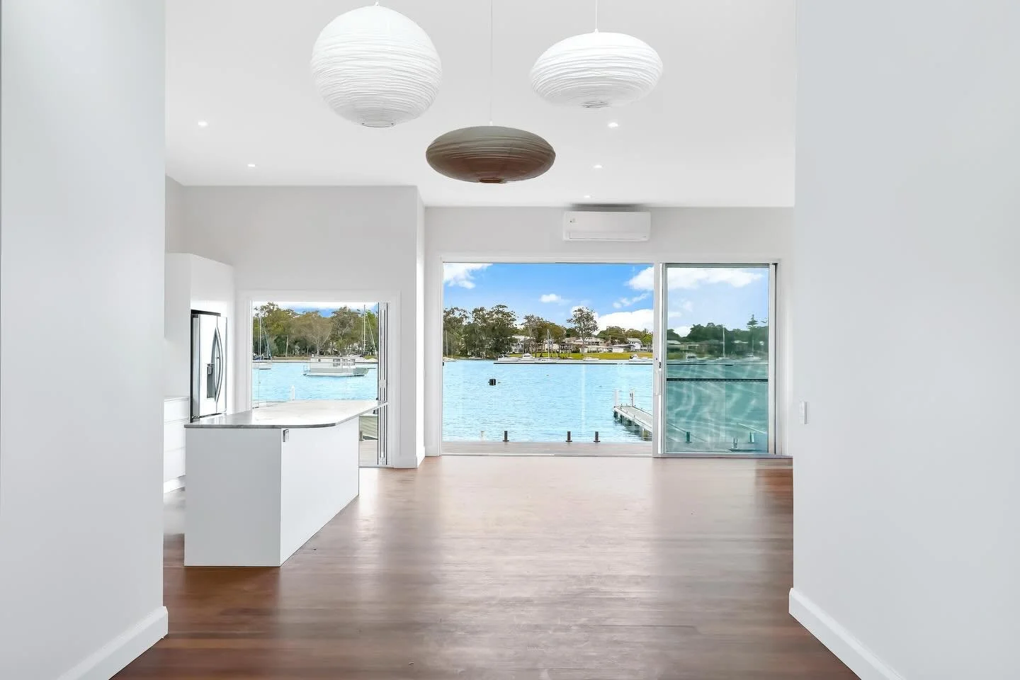 Completion photos of Summerland Point. Lakeside extension &amp; renovation. With a colour scheme to match.

Photography - @chosenphotography 

Architect - Mitchell Morgan 

#commandbuildingconstruction
#commandbuilding #nswconstruction #australiancon