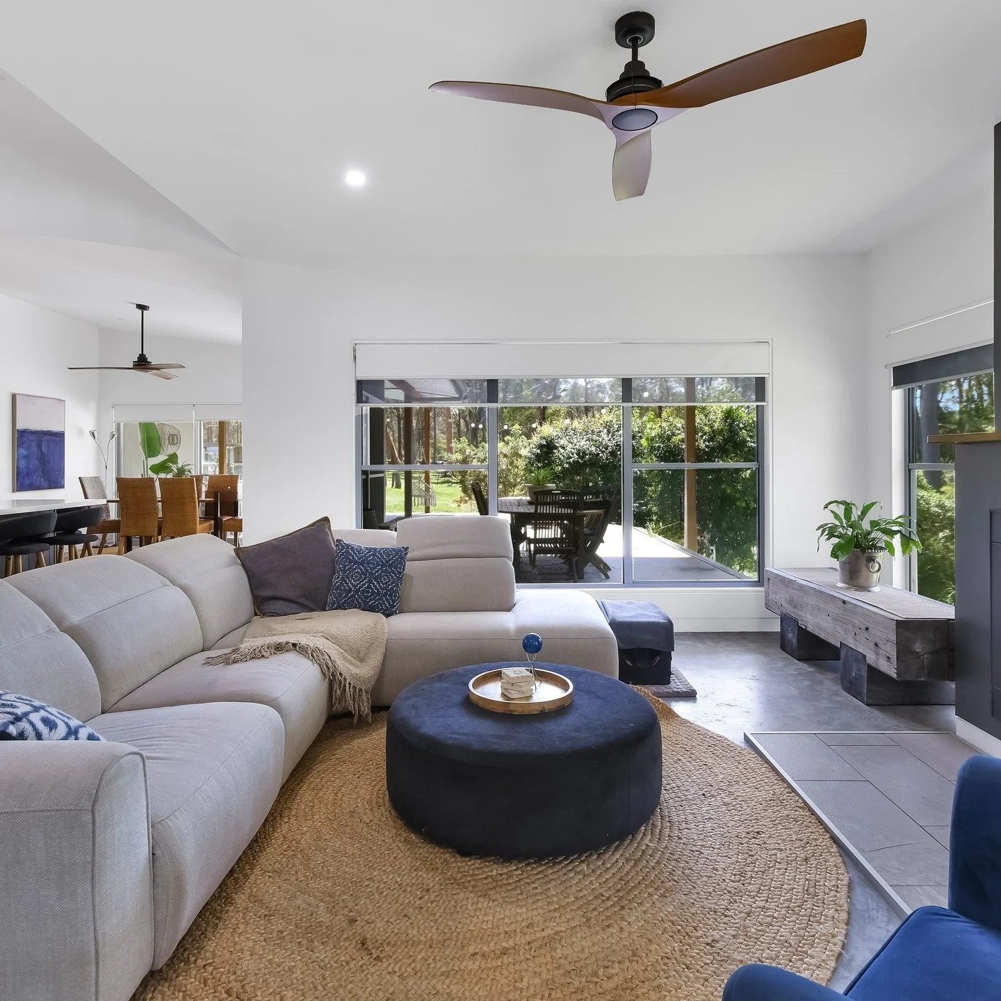 Where open skies meet a newly crafted space. A rural home reimagined, without losing its soul.

Woongarrah, Central Coast 

Photography - @chosenphotography 

#commandbuildingconstruction
#commandbuilding #nswconstruction #australianconstruction #ren