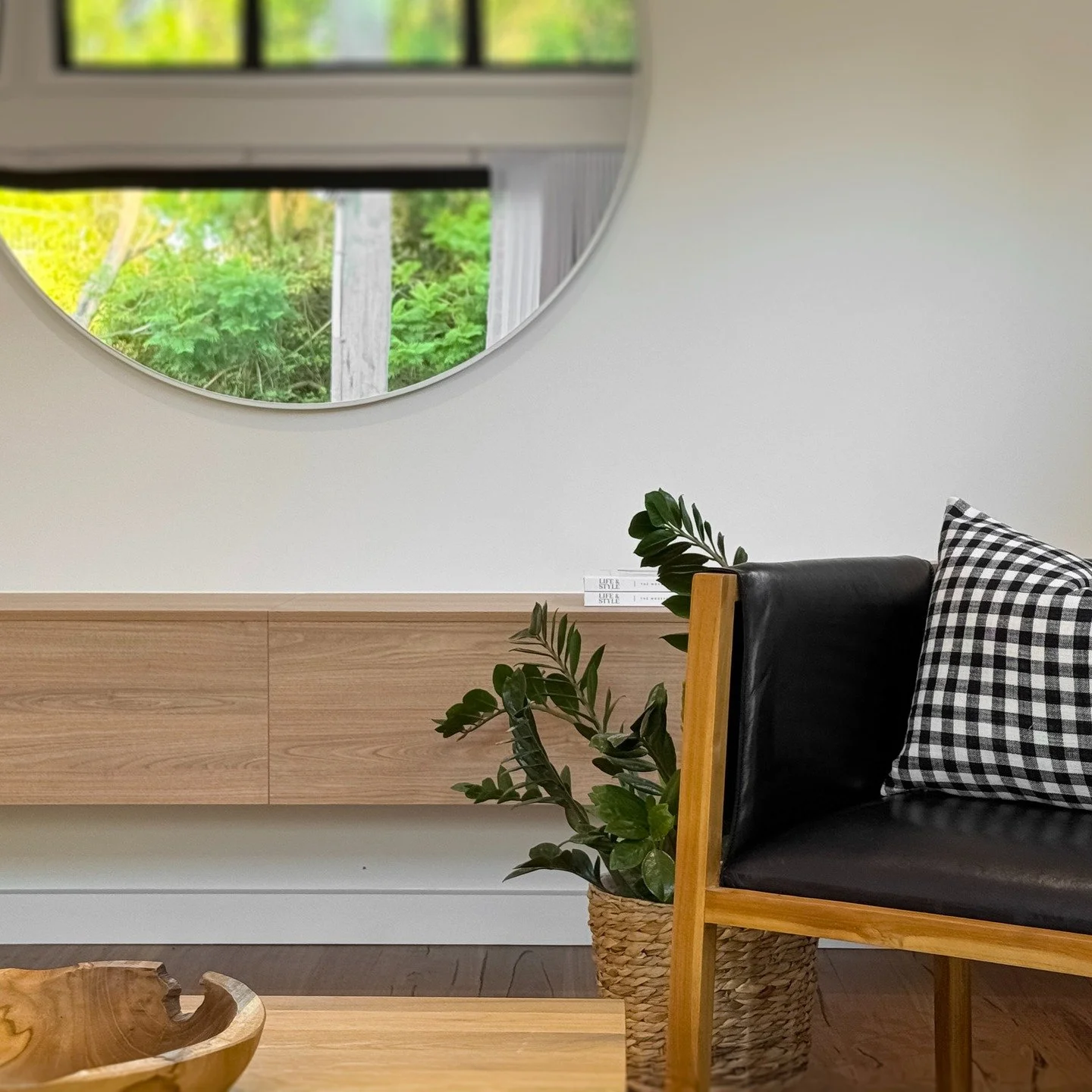 Creating spaces that feel like home. 

Tighes Hill.

Photography by @chosenphotography 

#commandbuildingconstruction
#commandbuilding #nswconstruction #australianconstruction #renovations #extensions #architectual #centralcoast #centralcoastbuilder 