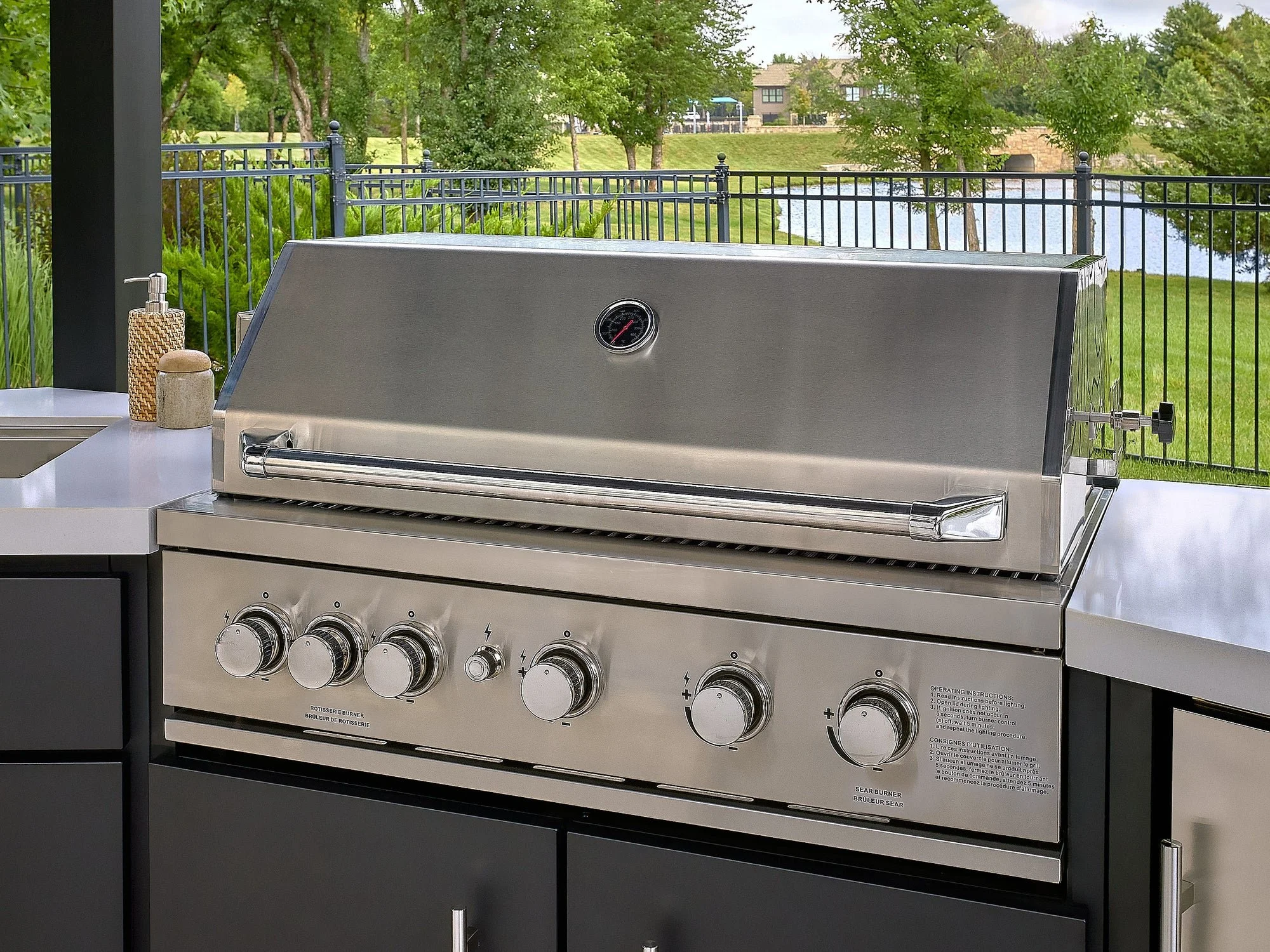 SIZE_EdgemontCove_GrillClosed_2500x1875_V1.jpg