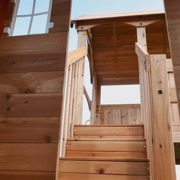 P5_Malibu-Stairs.webp