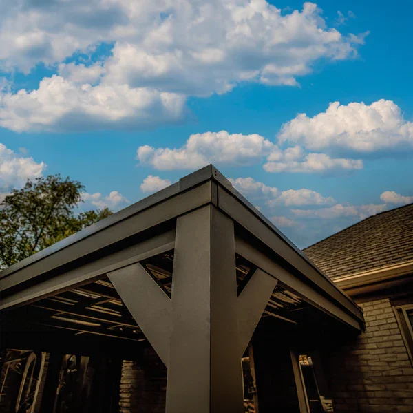 12x9.5StonebridgeGazeboOutsideCornerShot.webp