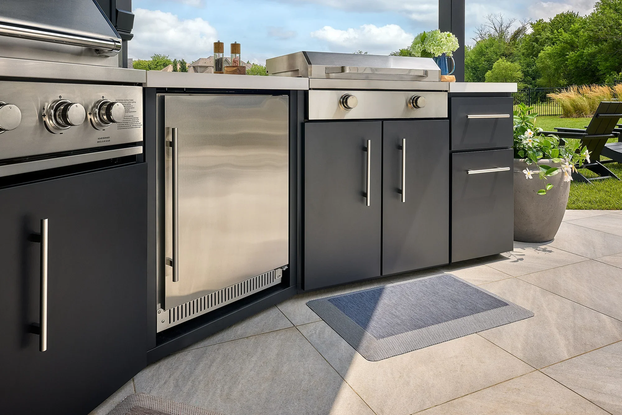 SIZE_EdgemontCove_FridgeClosed_2500x1875_v1.webp
