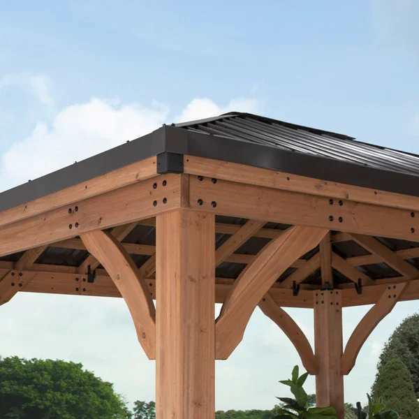 2306226_EXTERIOR_CORNER_ROOF.webp