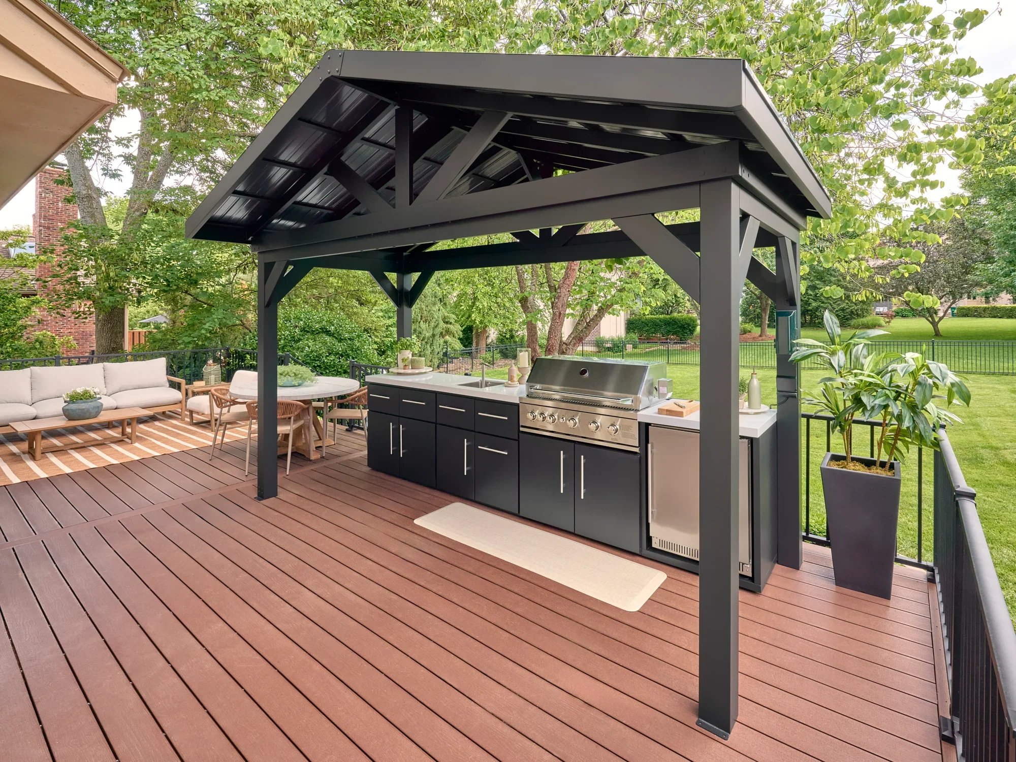 Lancaster Covered Linear Outdoor Kitchen with Built-In Appliance