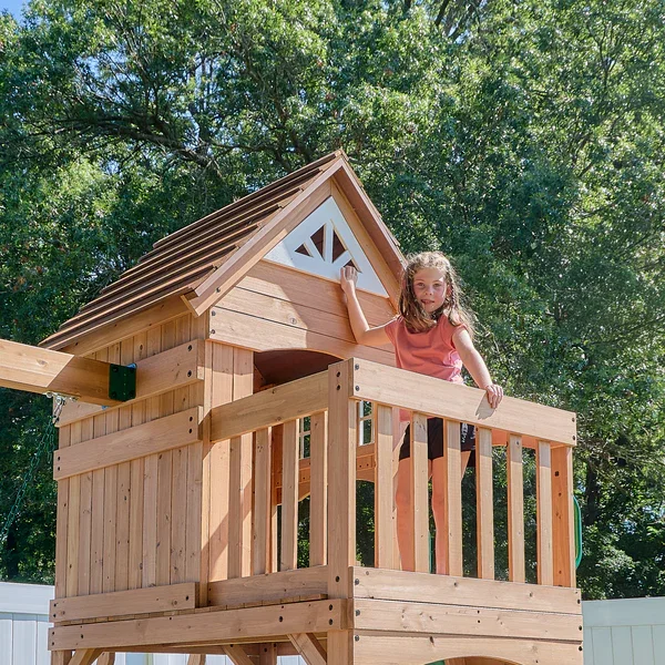 SIZE_Explorer_Front-Porch-Close-up_V1.webp