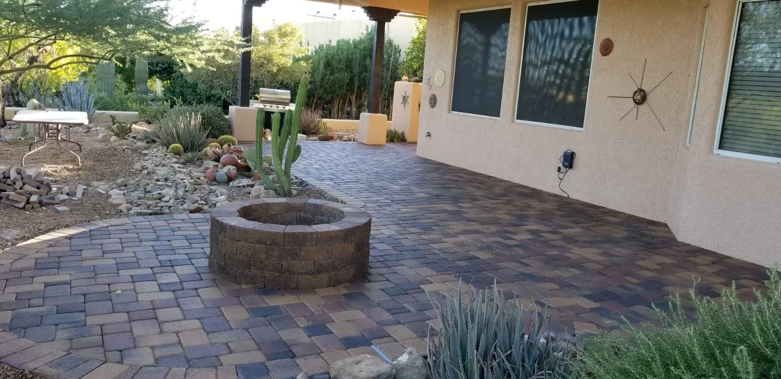 Pavers & Hardscapes