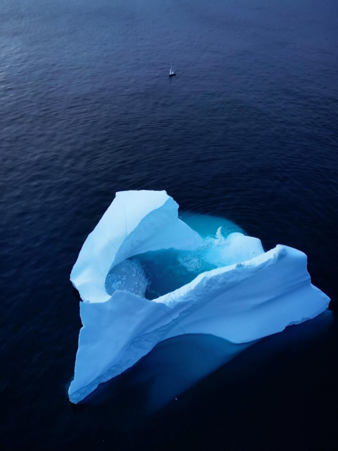 Dwarfed by an iceberg

#greenland #iceberg #arctic #sailinggreenland #sailing