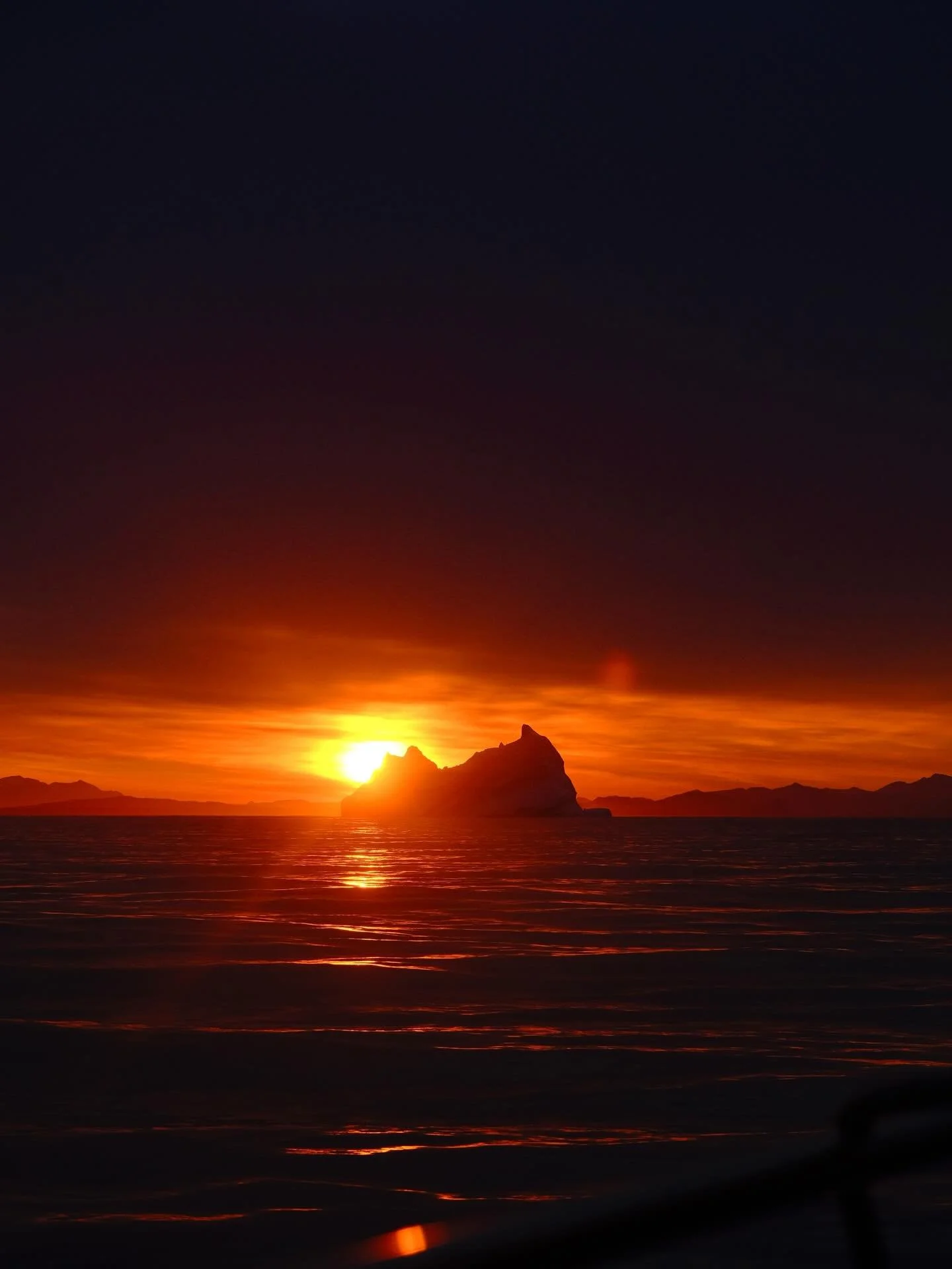 Sifting through gigabytes of pictures brings back all the feels of the 18 months fever dream on the Atlantic. 

Seeing the sun rise behind a floating iceberg while aproaching Greenlandic shores certainly was one of the most epic views of 2025.

#high
