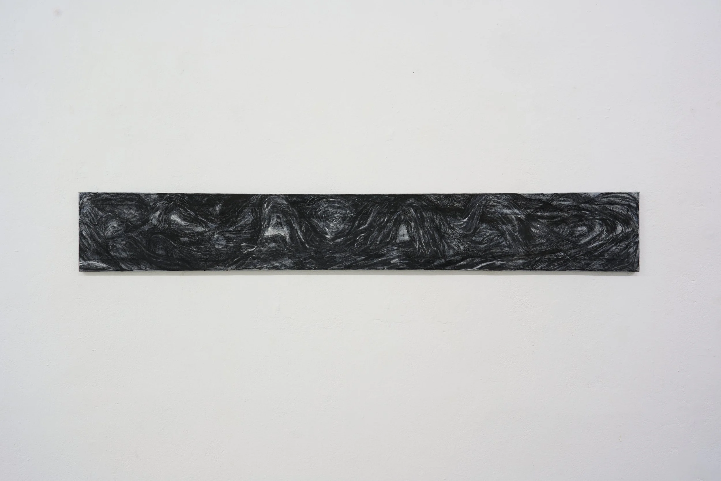 9. Die Höhle – Der Korridor der Dunkelheit, Kohle auf Leinwand, 190x27cm, 2025.jpg