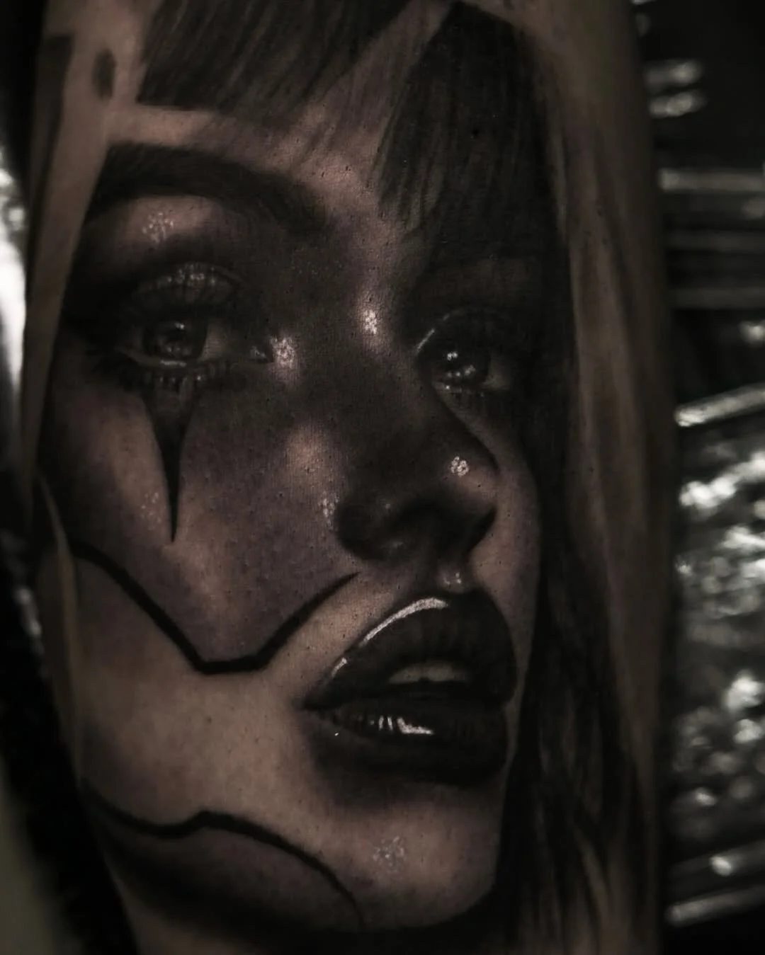 Desde el boceto hasta las primeras capas, el arte del tatuaje es paciencia, dedicación y mucha p.jpg