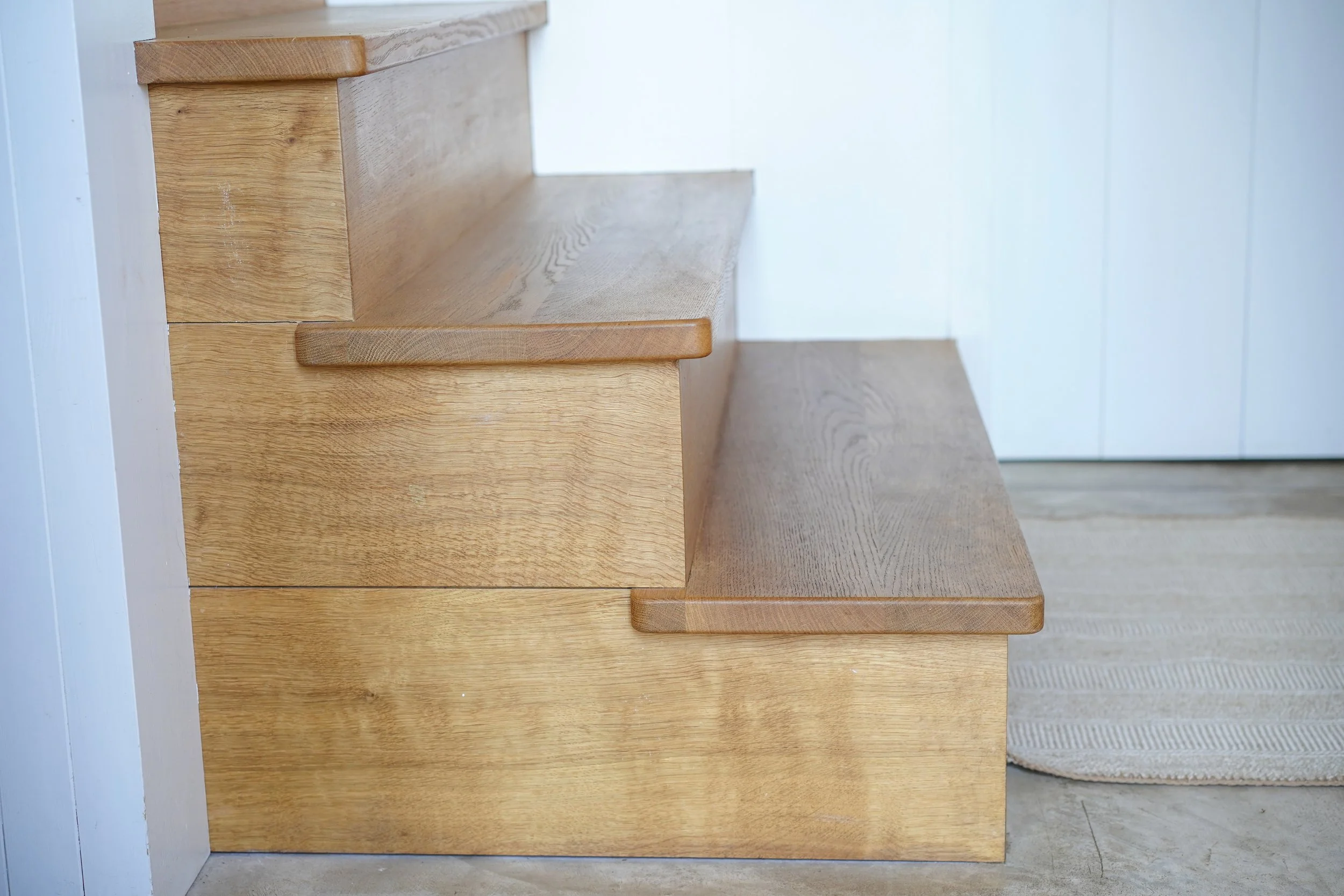 oak stairs .jpg