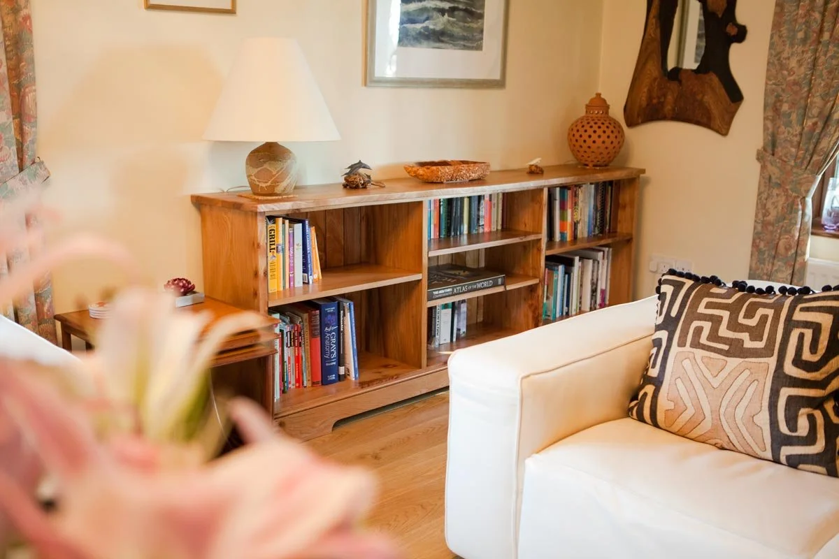  Freestanding Furniture 