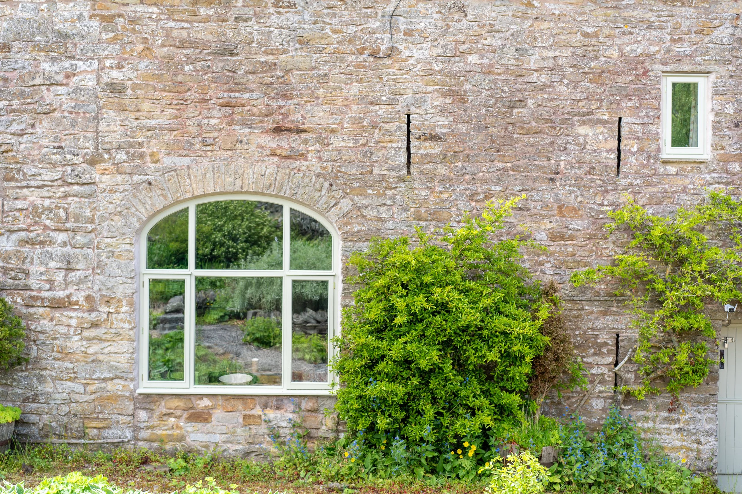arched window 3.jpg