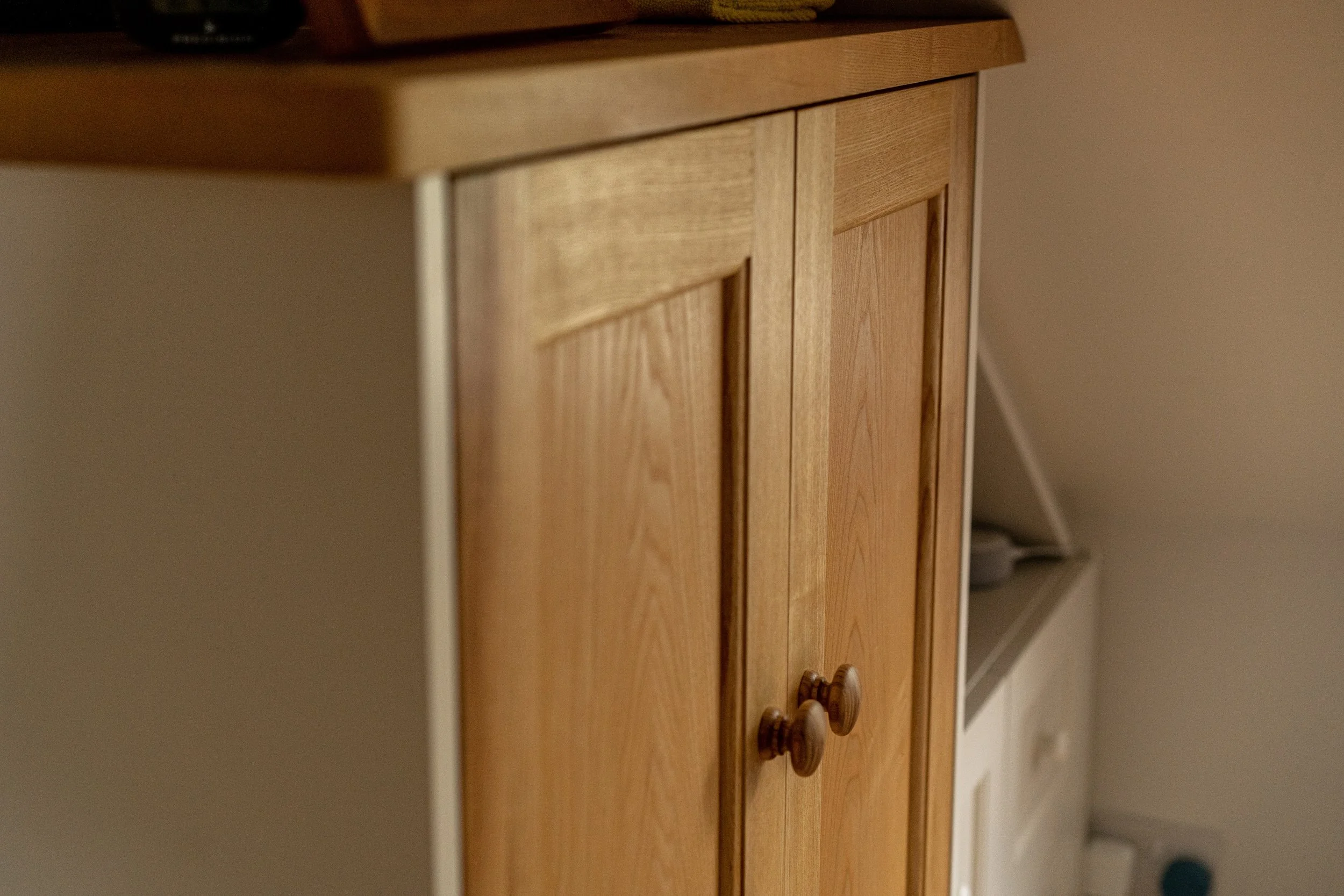 fitted cabinet 2 .jpg