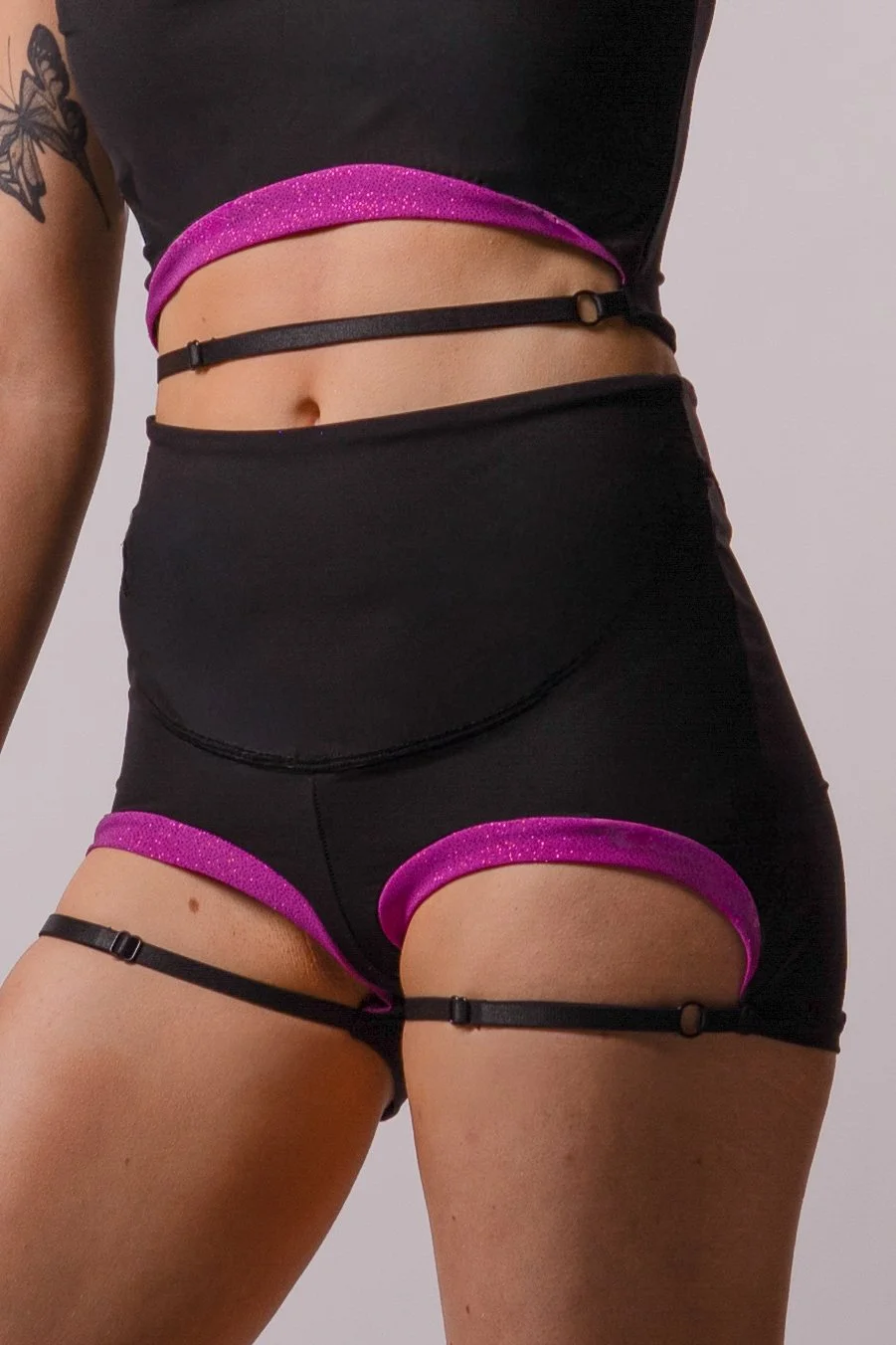 LUNA SHORTS - FUCHSIA
