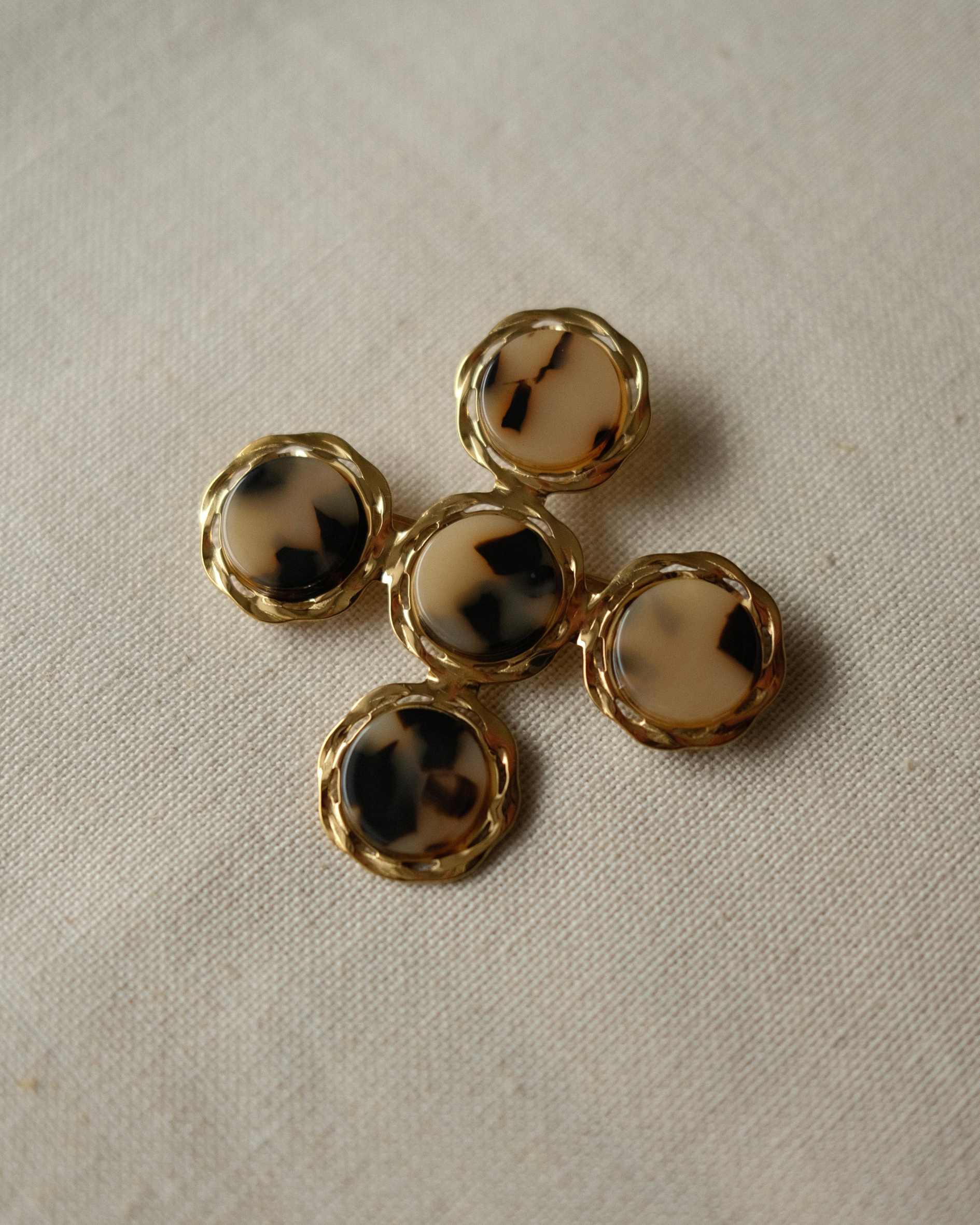 Broche Dotted