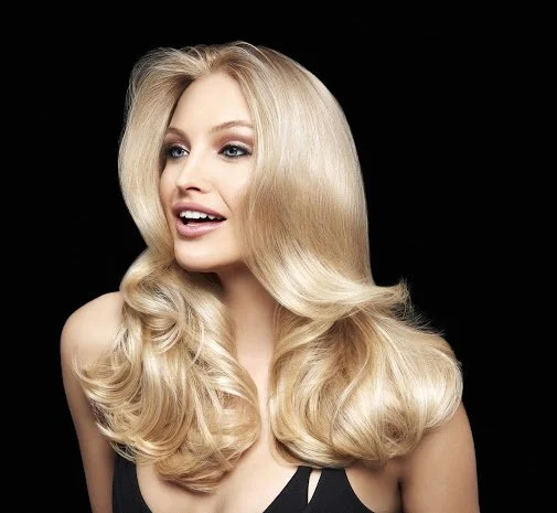 Female hair model wavy blonde hair