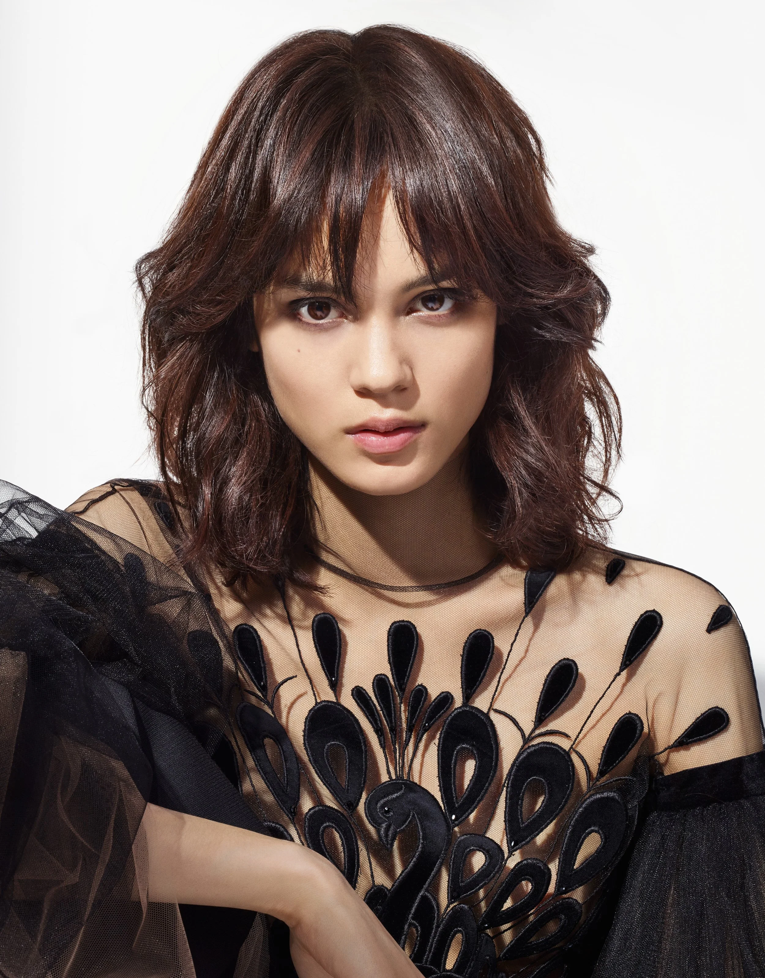 Woman hair model, short curly hair