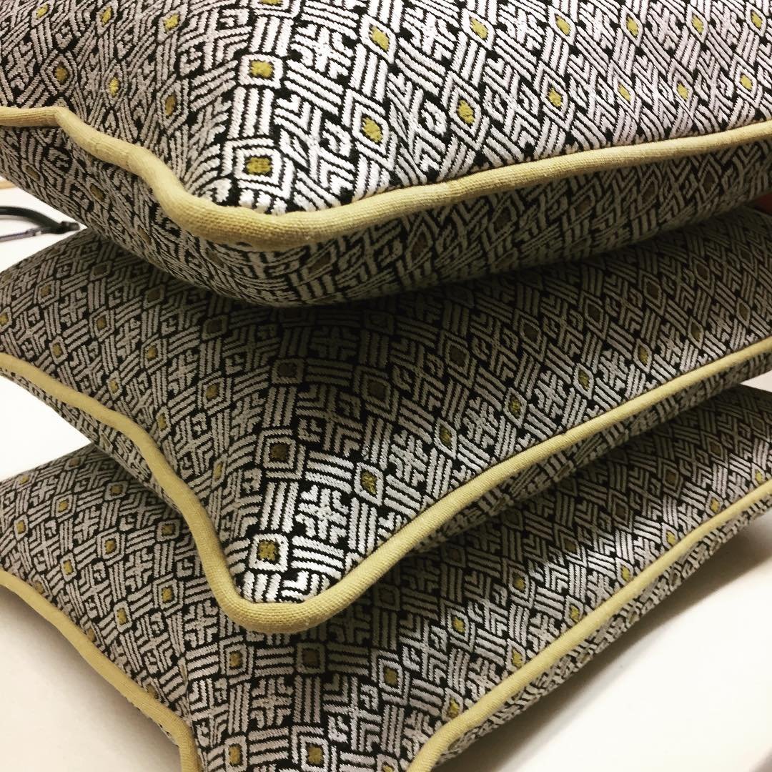 Proof that details matter ✨

These bespoke cushions combine a bold geometric fabric with a soft contrast piping to really lift the design.
Simple on their own&hellip; but together, they make a statement.

👉 strathearn-interiors.com
.
.
.
.
#Strathea