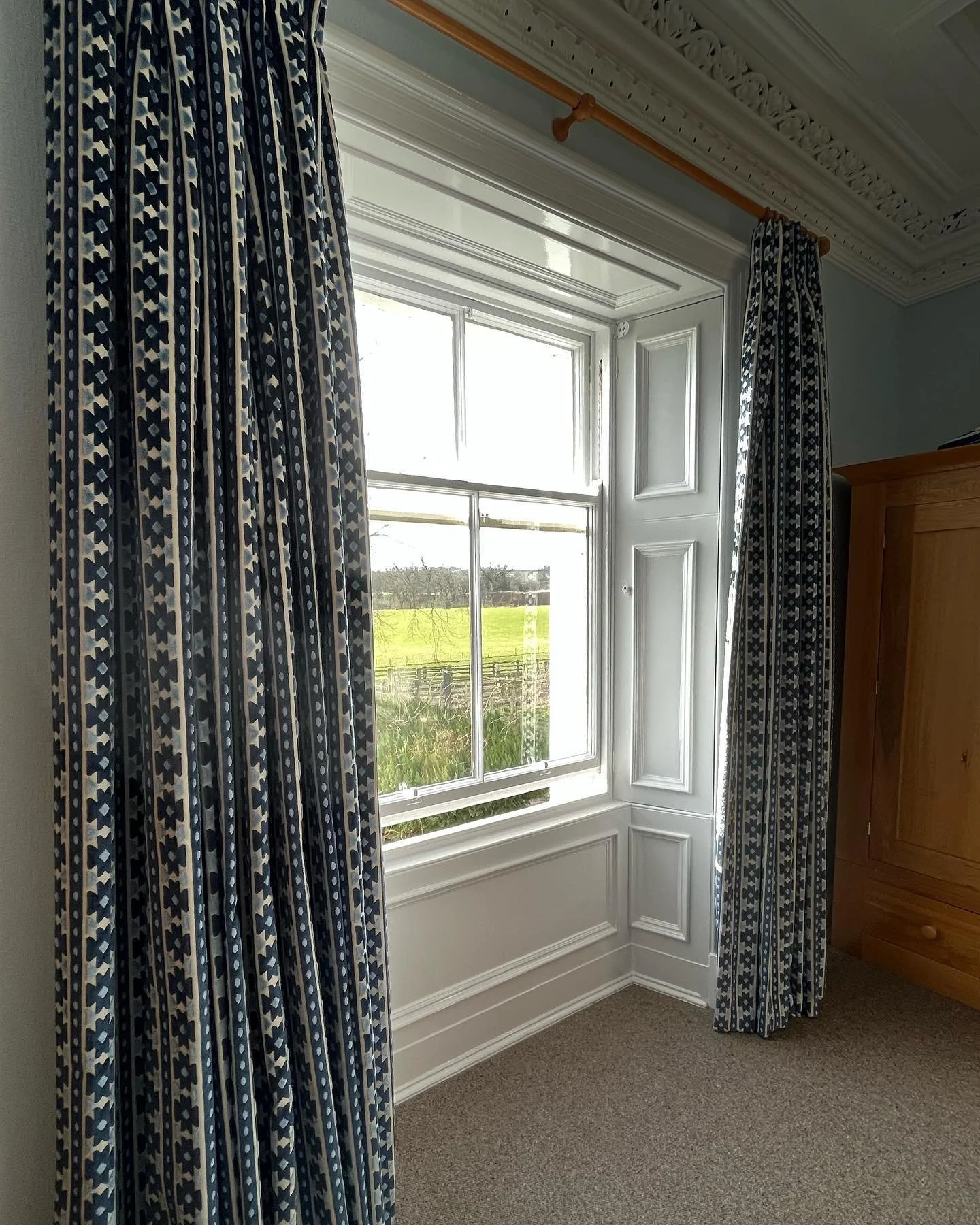 Classic pattern, timeless finish ✨

These made to measure curtains sit perfectly within this beautiful space, adding depth and character without overwhelming the room.

Sometimes it&rsquo;s the traditional details that make the biggest impact 🤍
.
.
