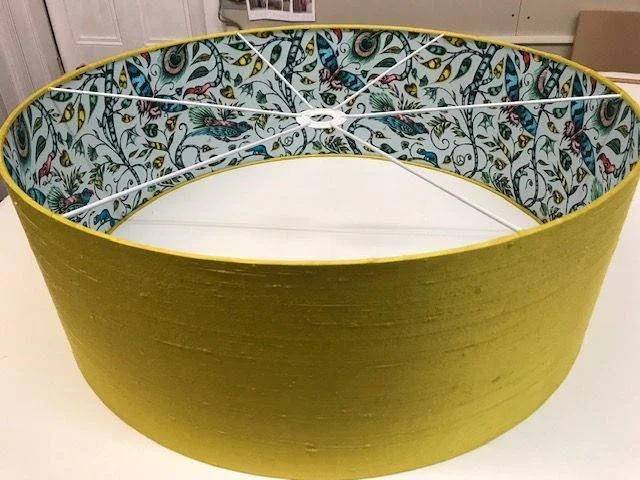 Who says lampshades have to be plain? ✨

We absolutely love how this bold fabric transforms a simple shade into a real statement piece. The pop of colour on the outside paired with that stunning lining detail inside&hellip; perfection 🤍

A little bi