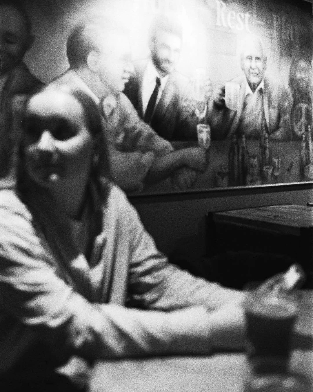 nightlife at the english pub, december twentytwentyfive.