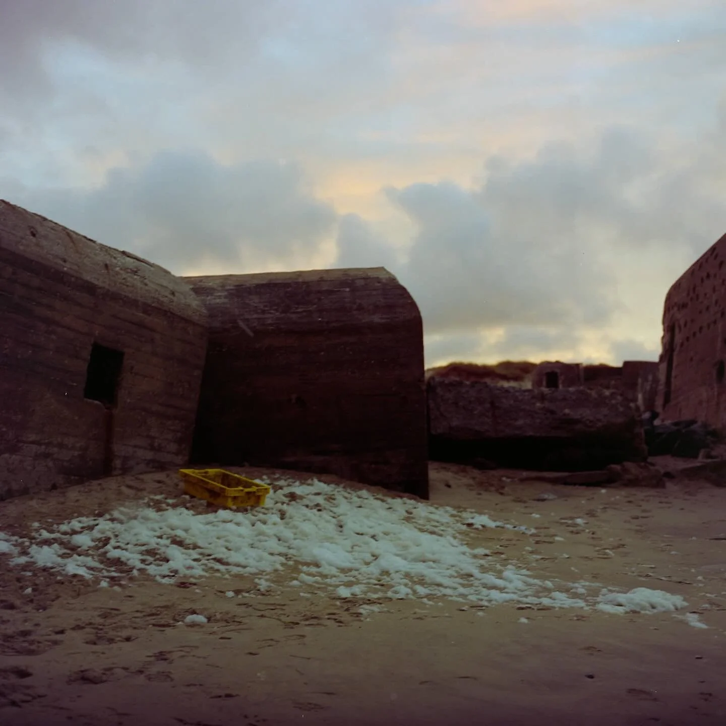 frames from the last couple of hours of twentyfive and first minutes of twentysix