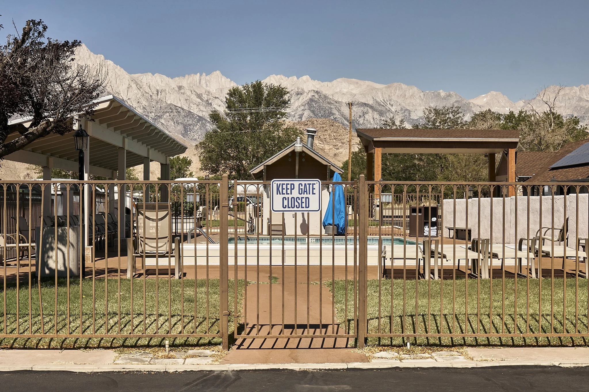 Best Western, Lone Pine.jpg