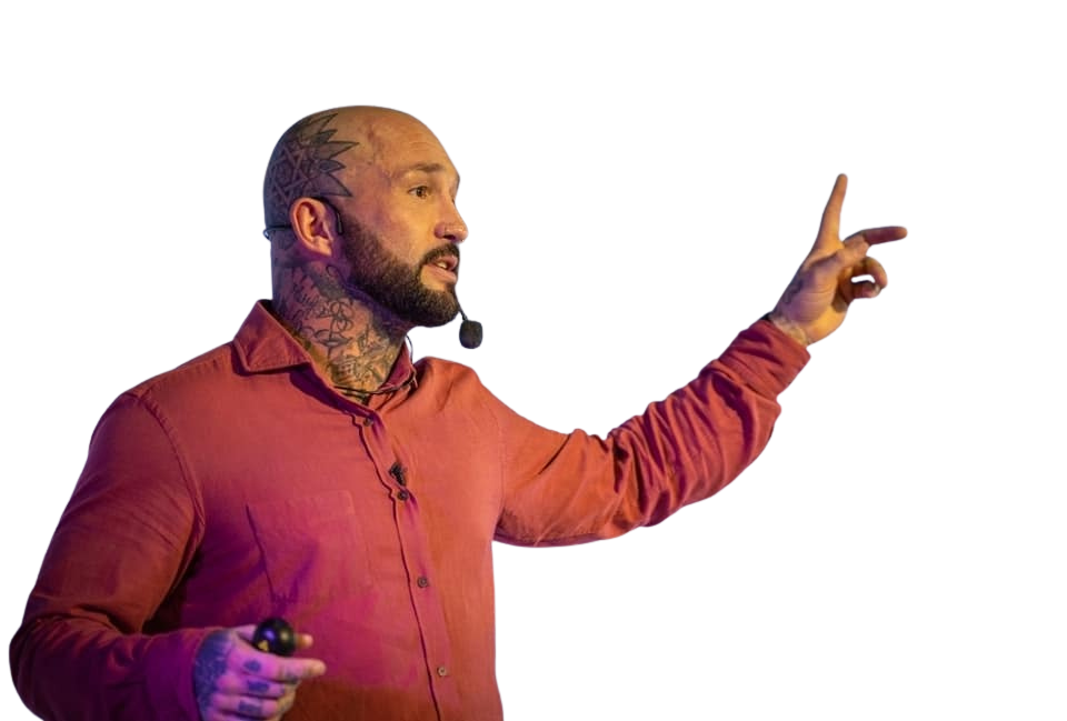 Psychologist Kyle Walker delivering a talk on behaviour change, decision-making and understanding thinking patterns in real-world settings.