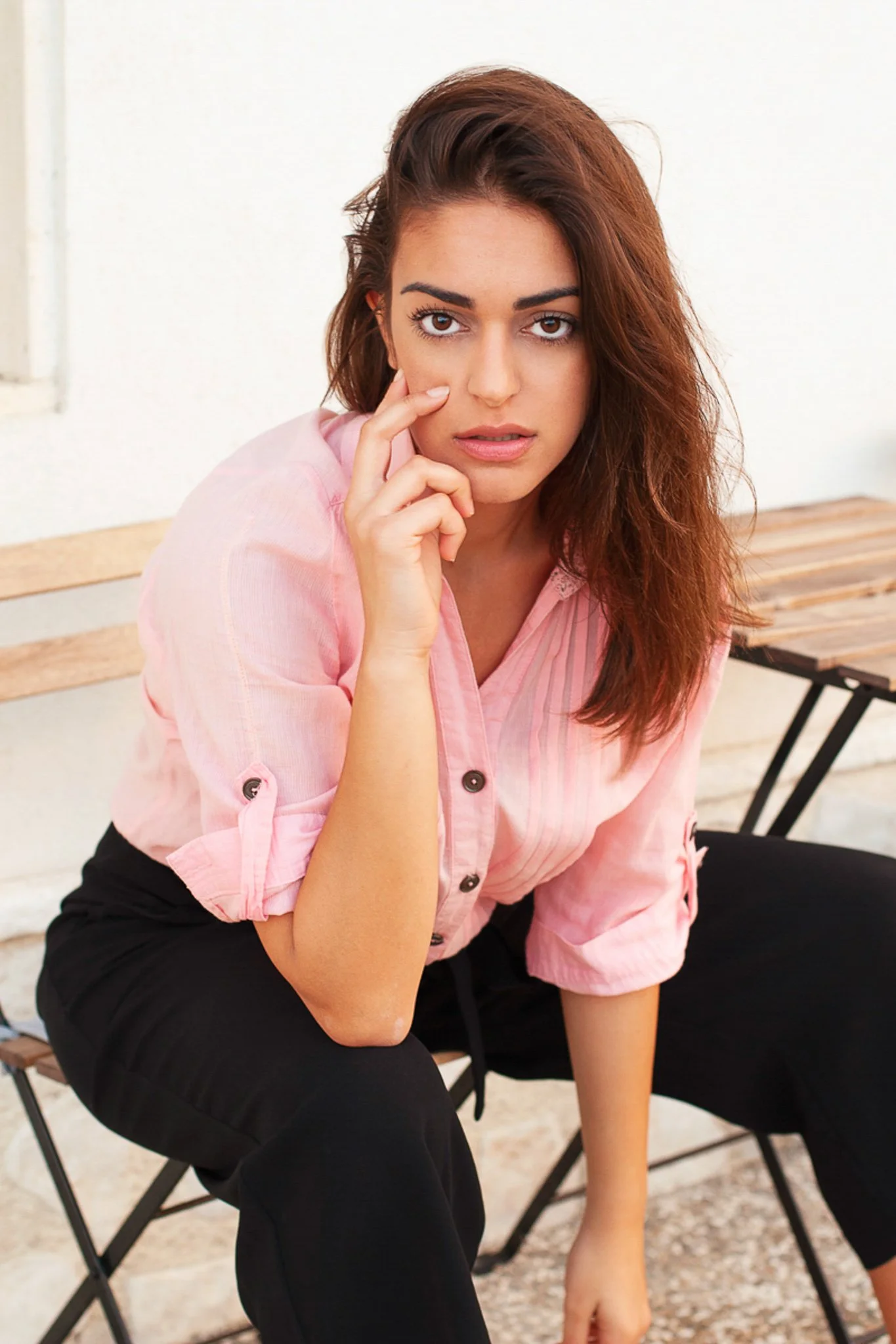 Color portrait photography celebrates natural tones, light, and emotion, capturing personality through rich colors and subtle nuances.