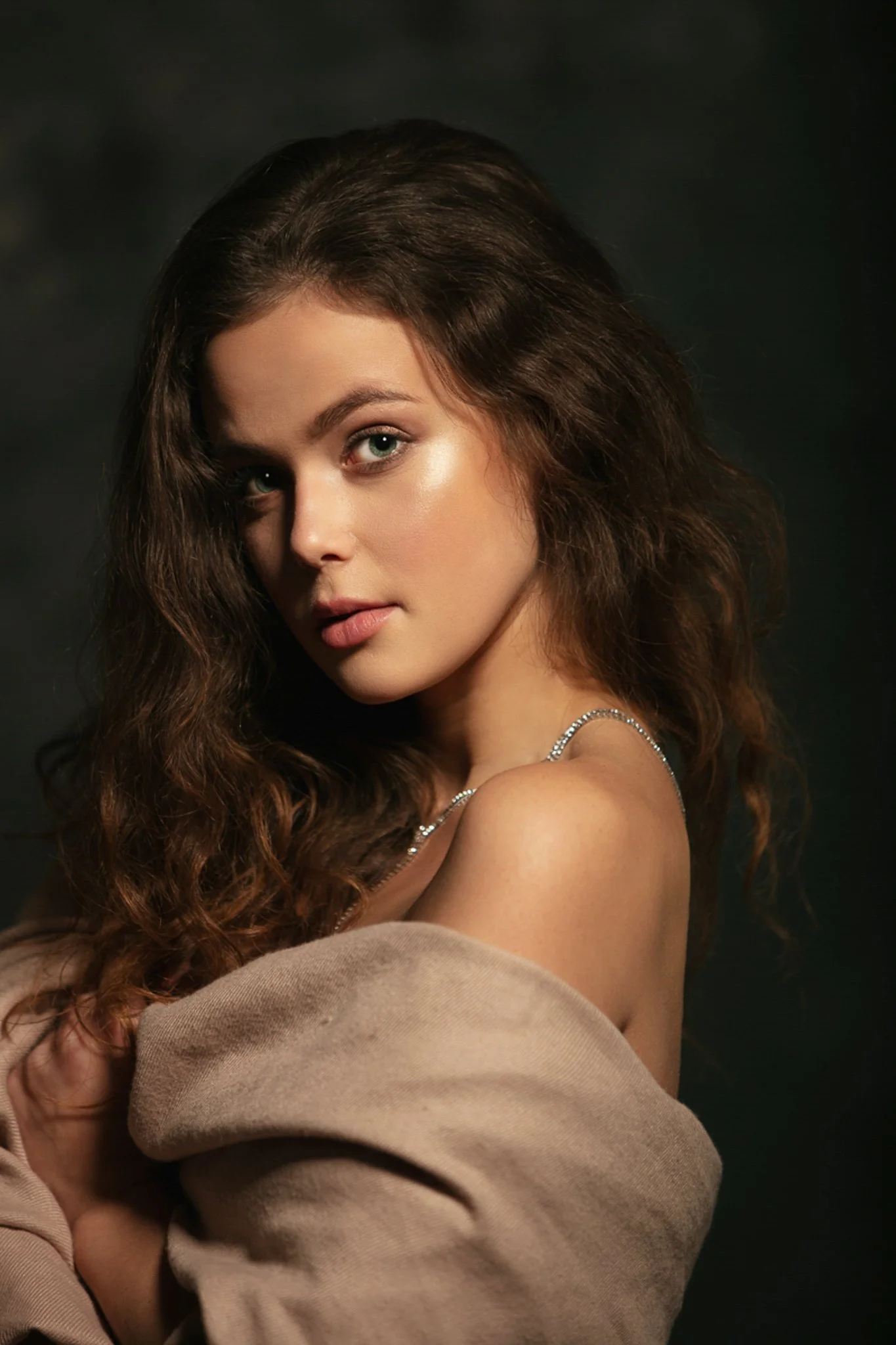 Color portrait photography celebrates natural tones, light, and emotion, capturing personality through rich colors and subtle nuances.