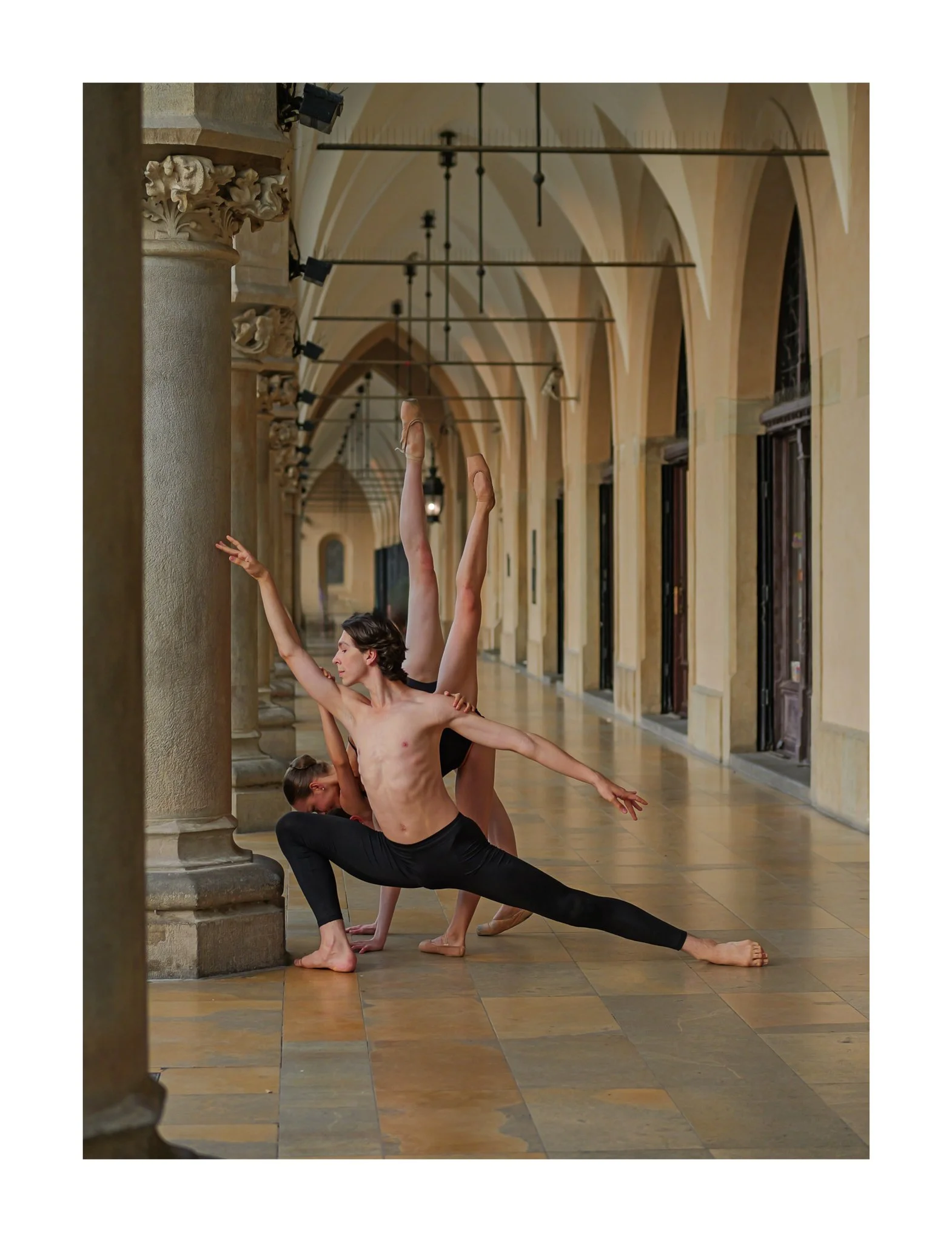 Ballet in Cities _ zdjecia wykorzystane w albumie strona 140.jpg