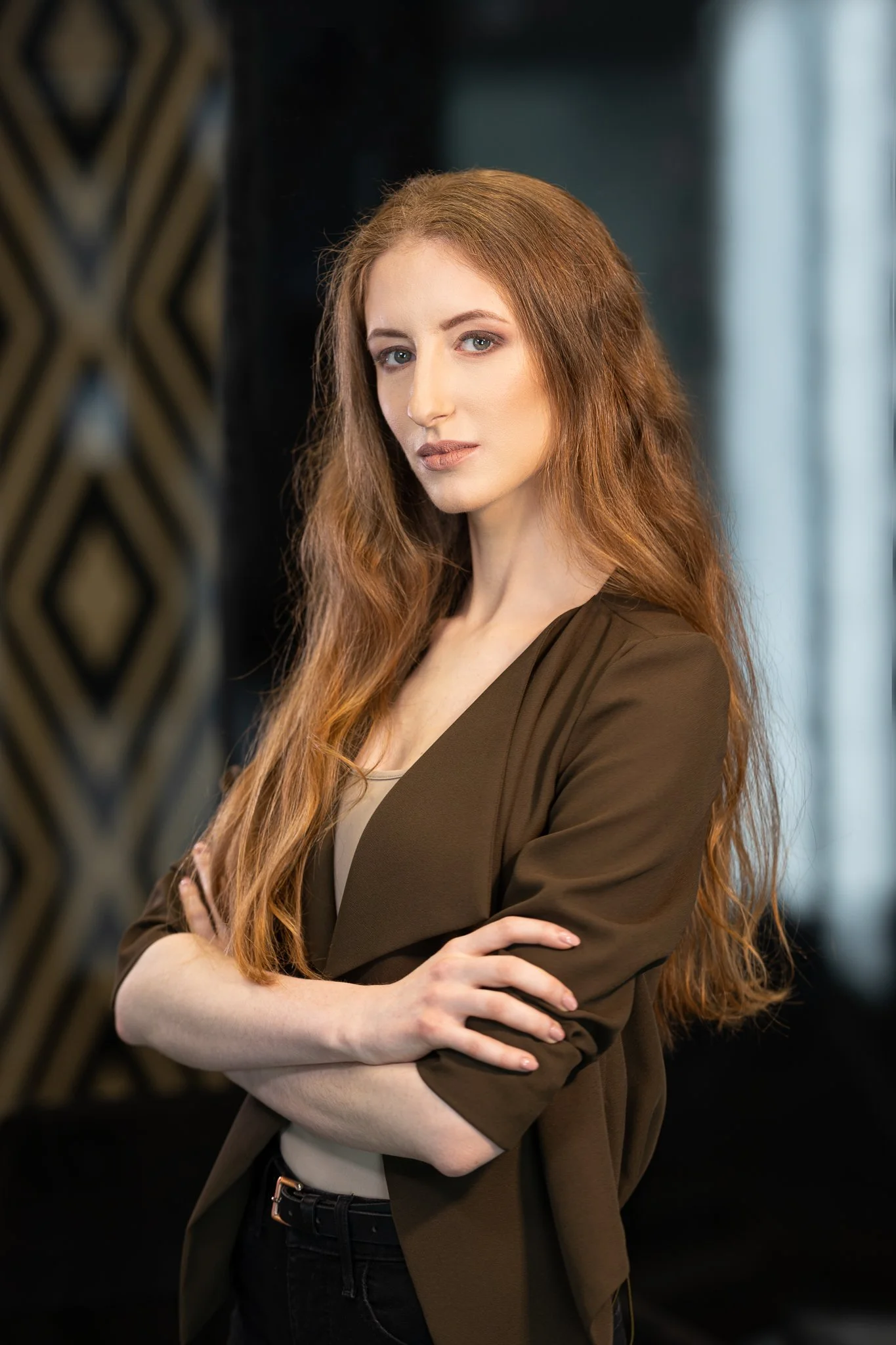 Profesjonalna fotografia biznesowa w Warszawie — sesje wizerunkowe, portrety biznesowe i zdjęcia na LinkedIn. Tworzę fotografie, które podkreślają Twój profesjonalizm, budują zaufanie i wzmacniają markę osobistą. Pokaż siebie i swój biznes z najlepsz