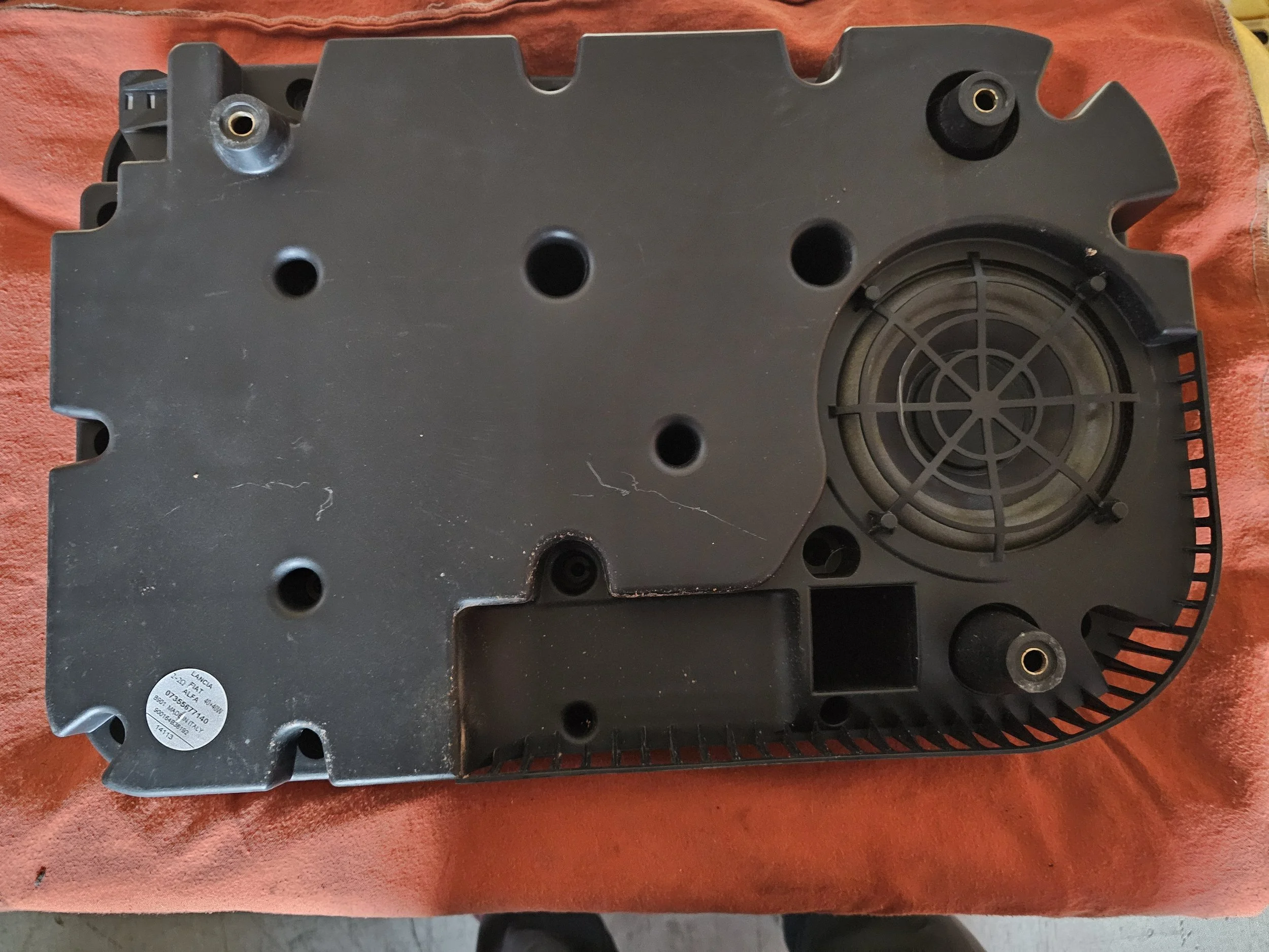 Fiat 500L Subwoofer