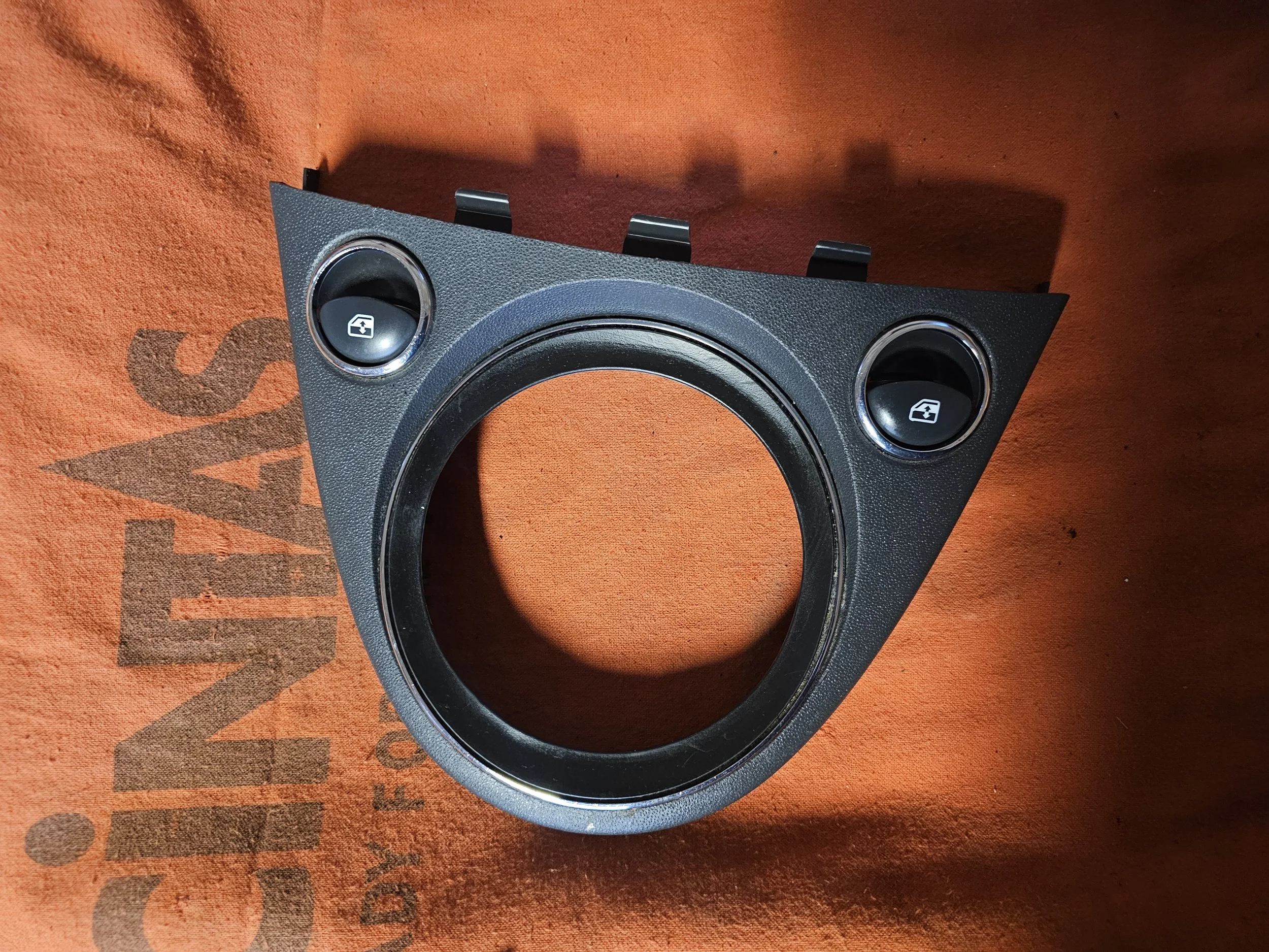 Fiat 500 Shifter Bezel Cover – Automatic Transmission (Black)