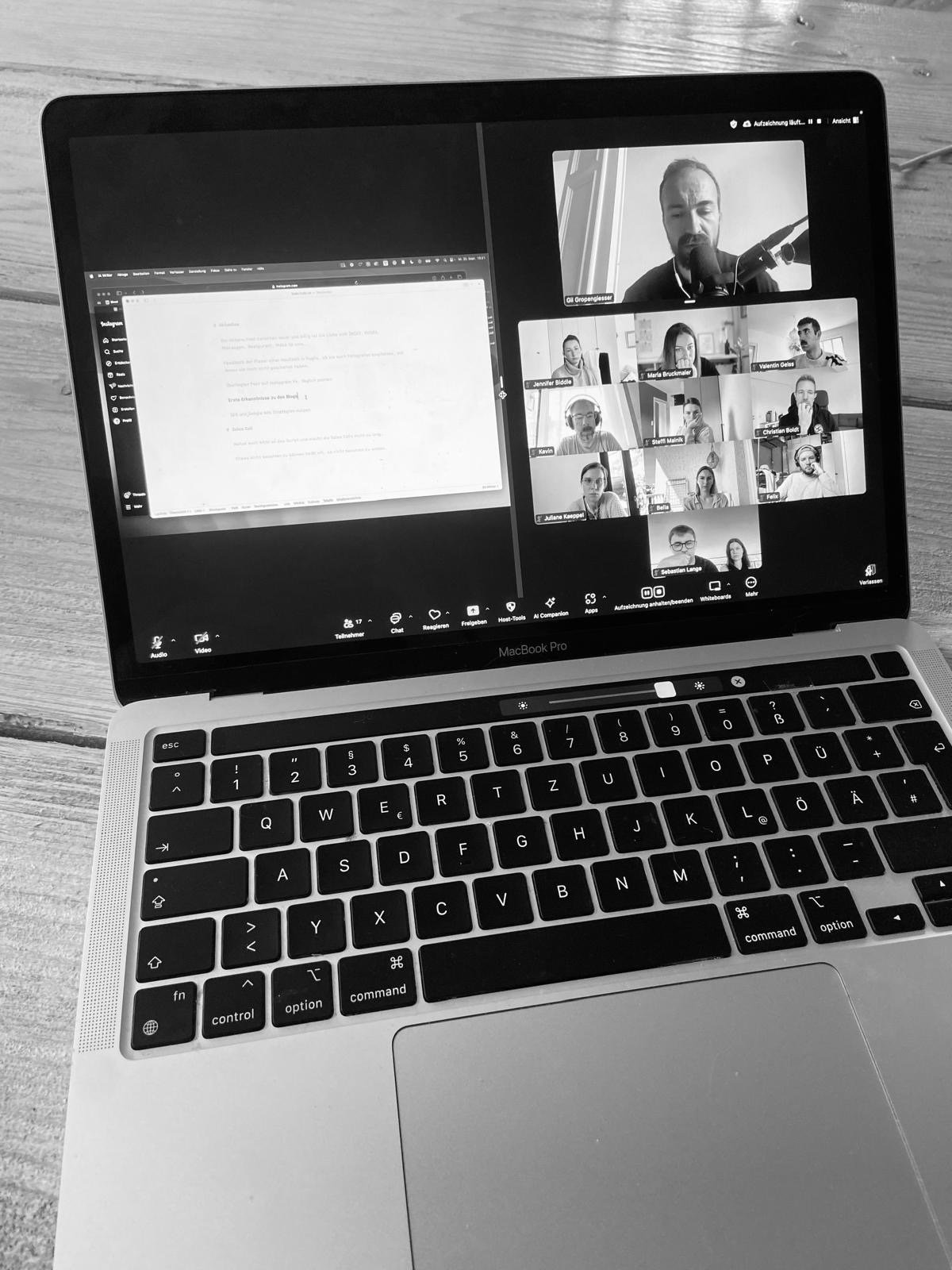 PLUS ist live!