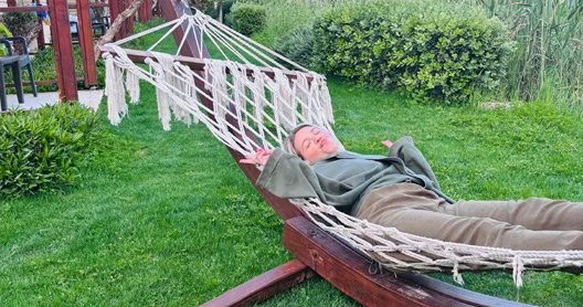 hrt-patch-on-holiday