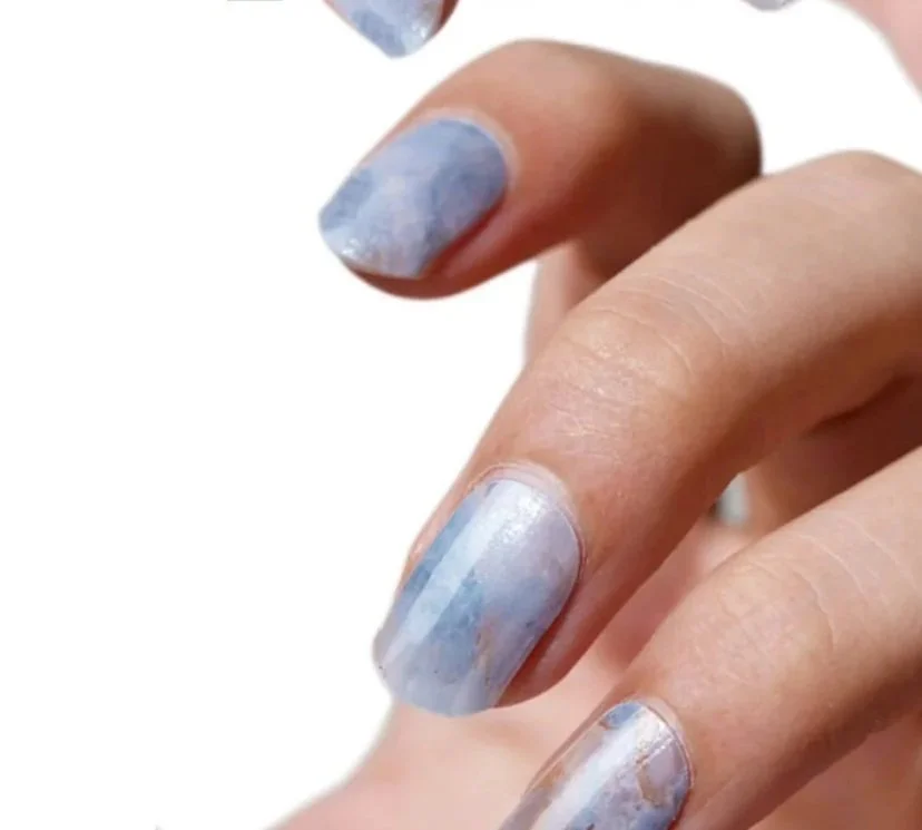 🏞️ A STRANGE RIVER