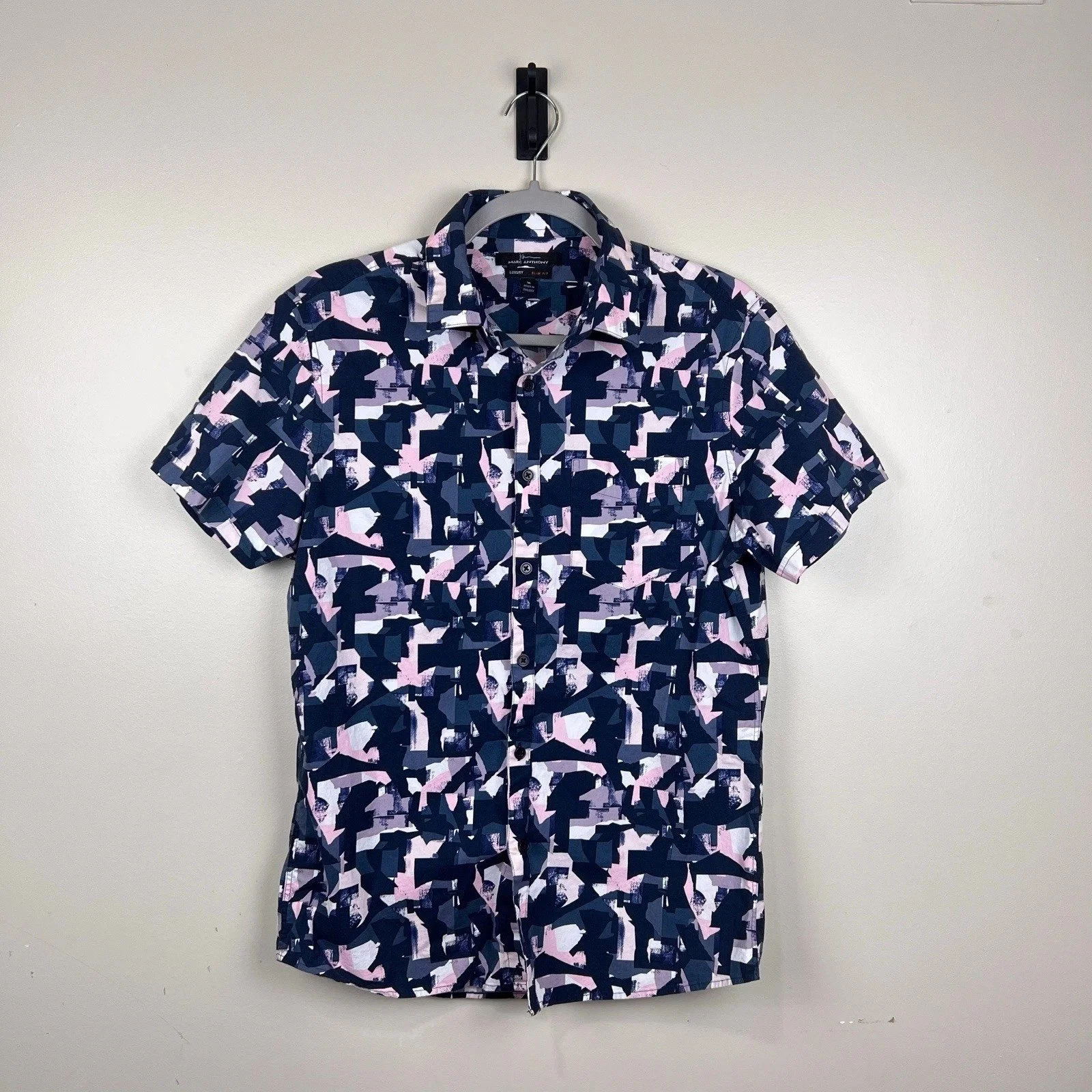 Mark Anthony Short Sleeve Button Up Shirt | M