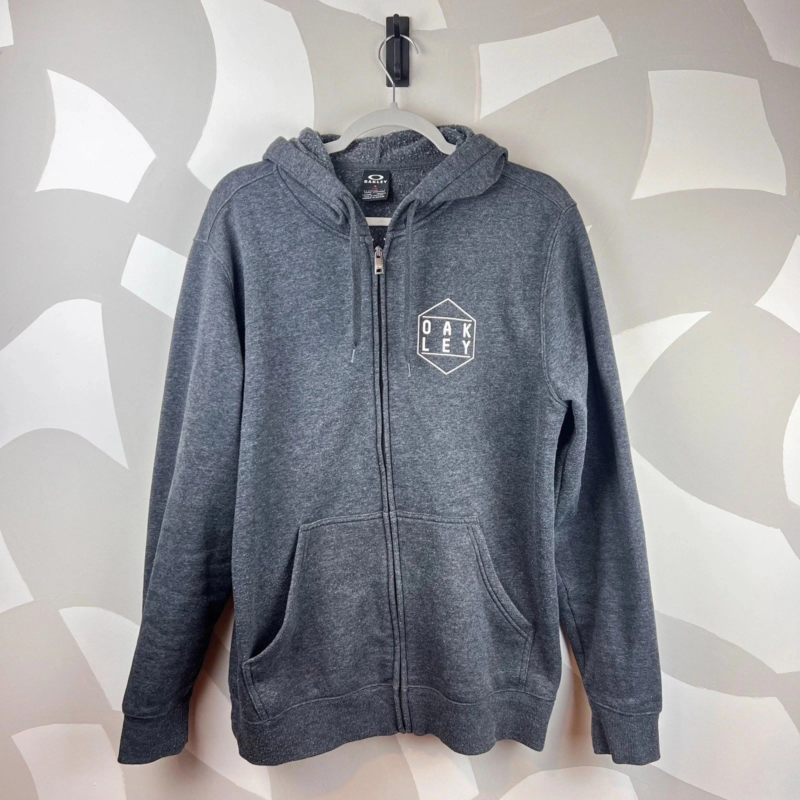Gray Men's Oakley Zip Hoodie | Size L