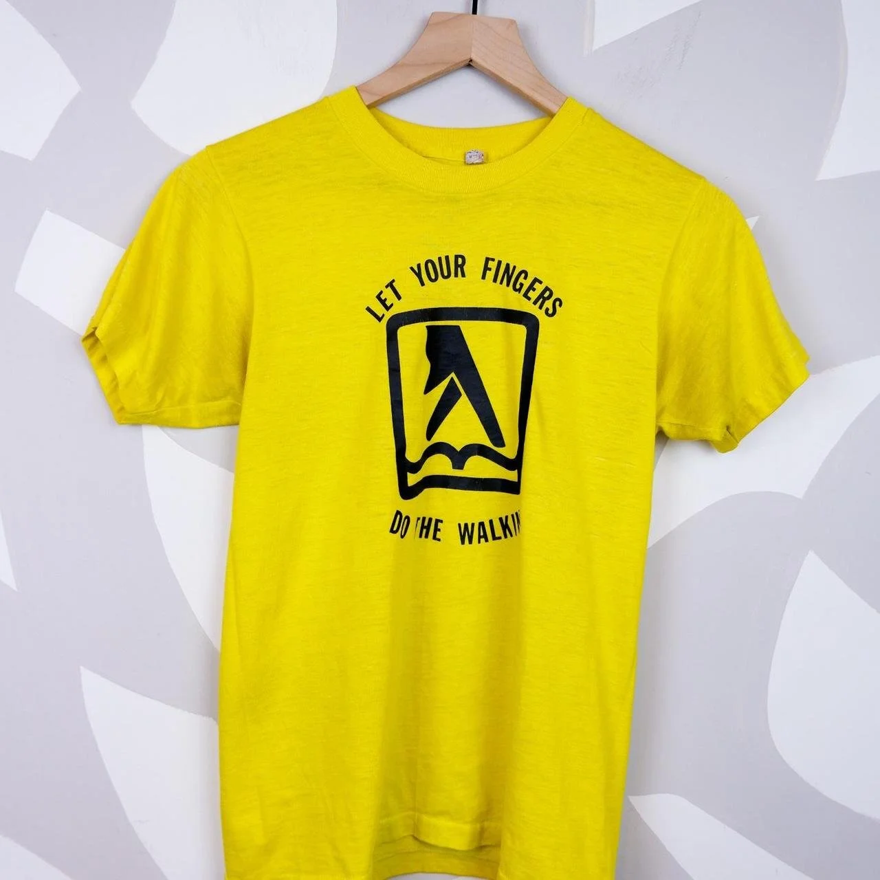 Vintage 80's Yellow Pages Let Your Fingers do the Walking T-Shirt | M
